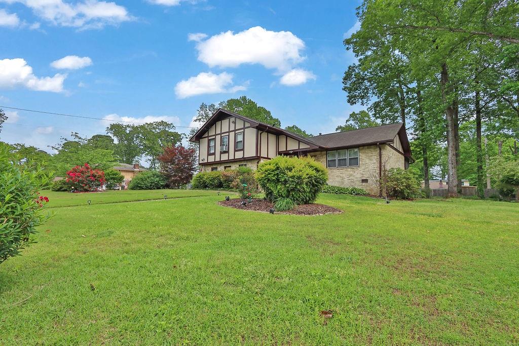 2272 Plantation Court