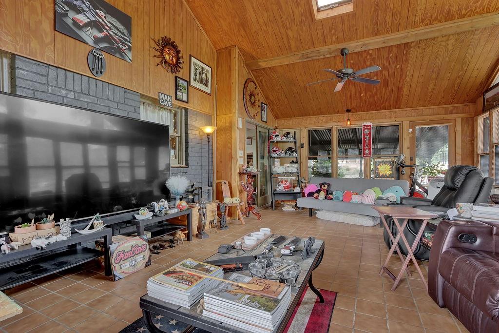 2272 Plantation Court