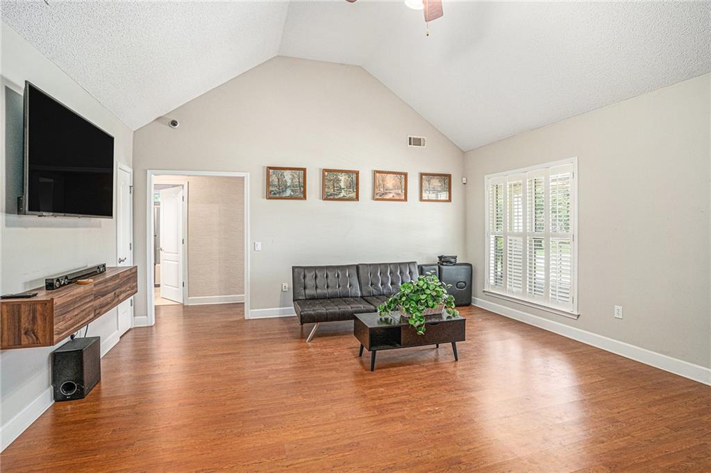 130 Honey Lane