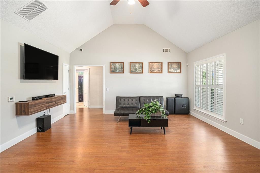 130 Honey Lane