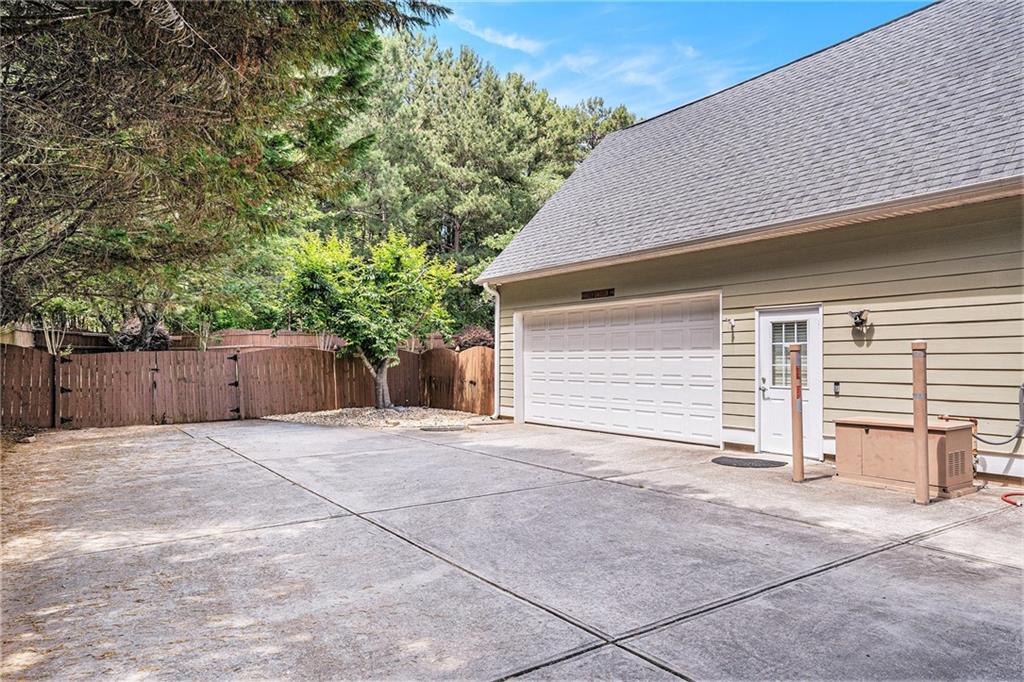 130 Honey Lane