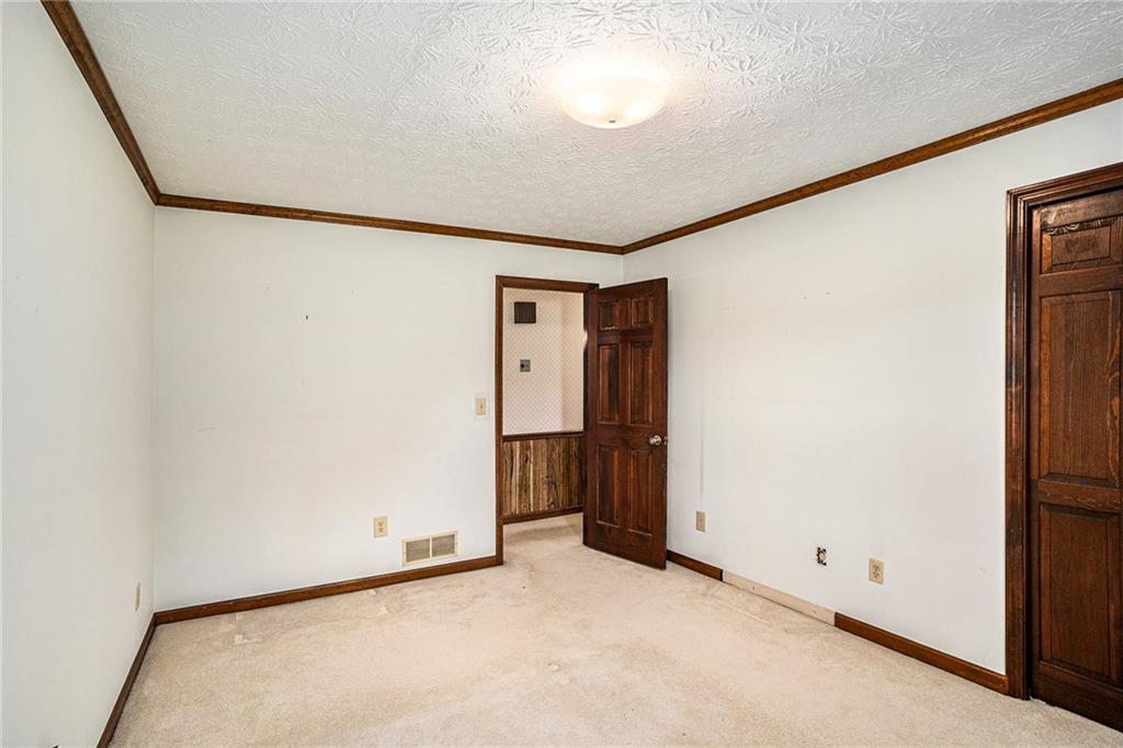95 Oak Grove Circle