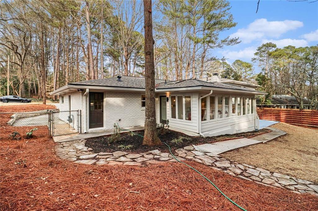 2870 Briarglen Drive