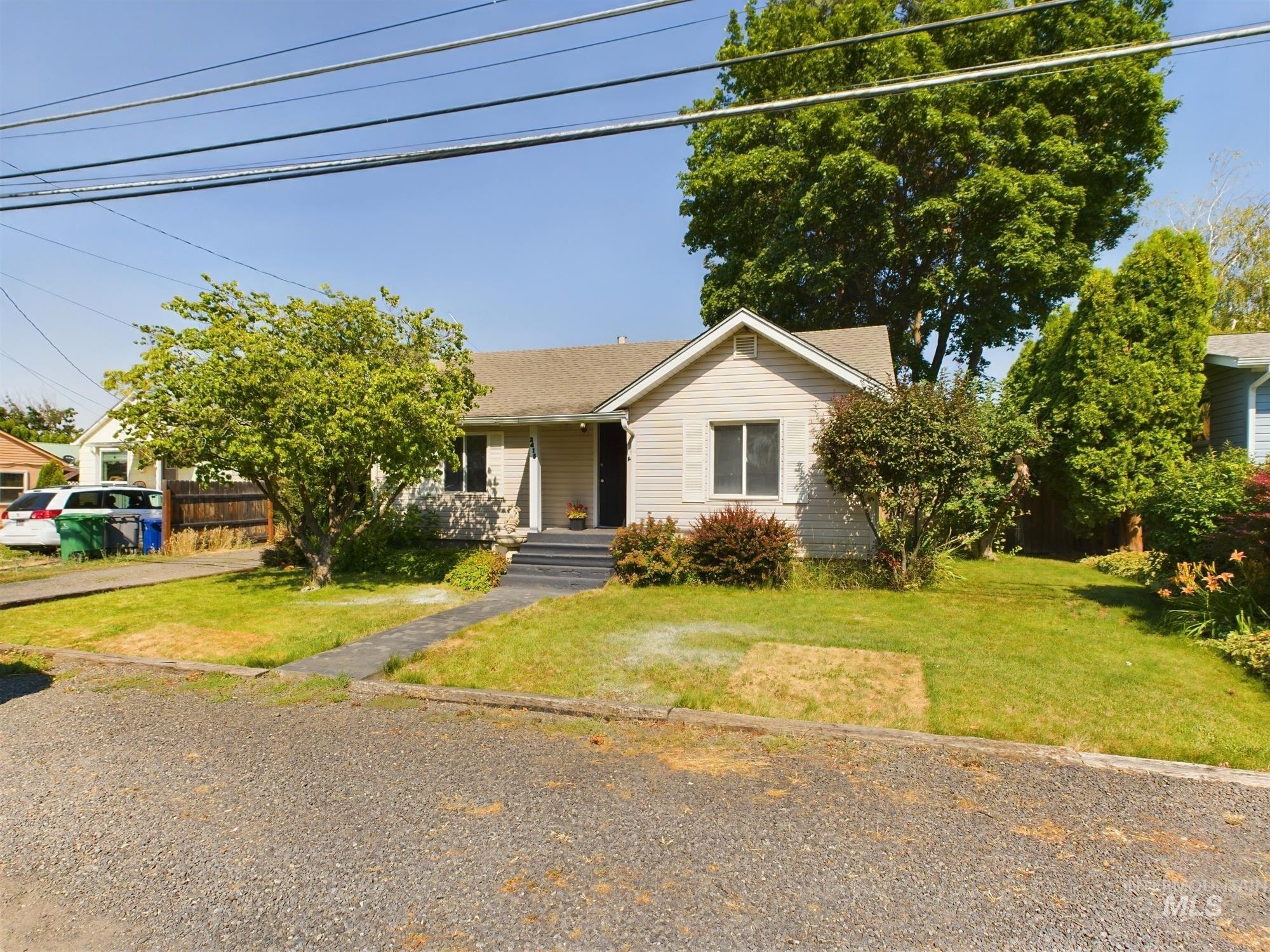 3415 8th Street