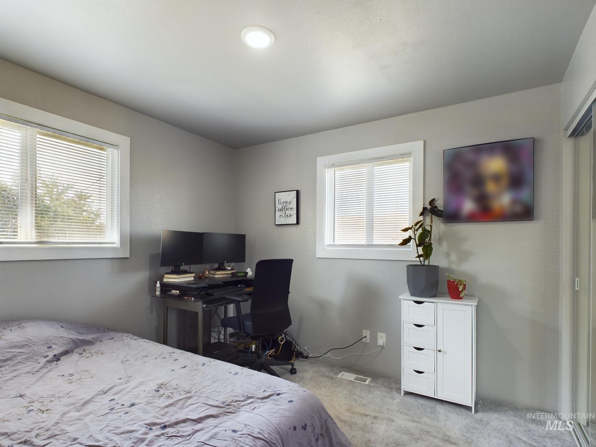 2362 Rolling Hills Dr