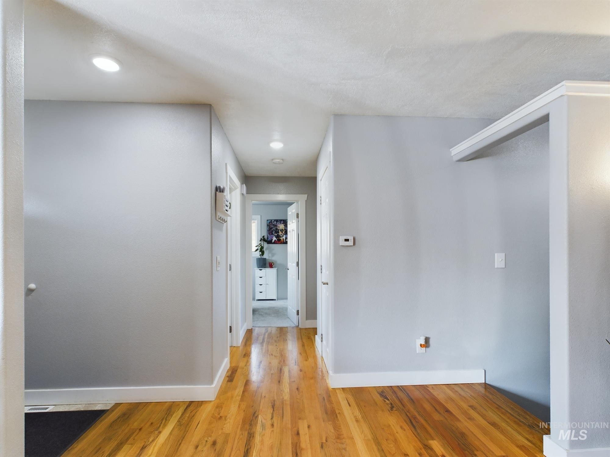 2362 Rolling Hills Dr