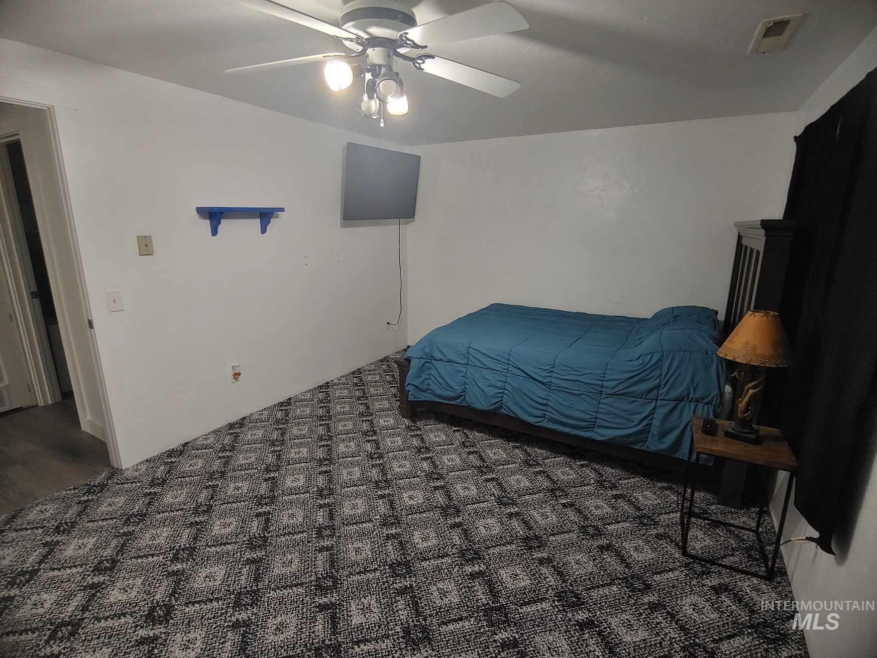 2362 Rolling Hills Dr