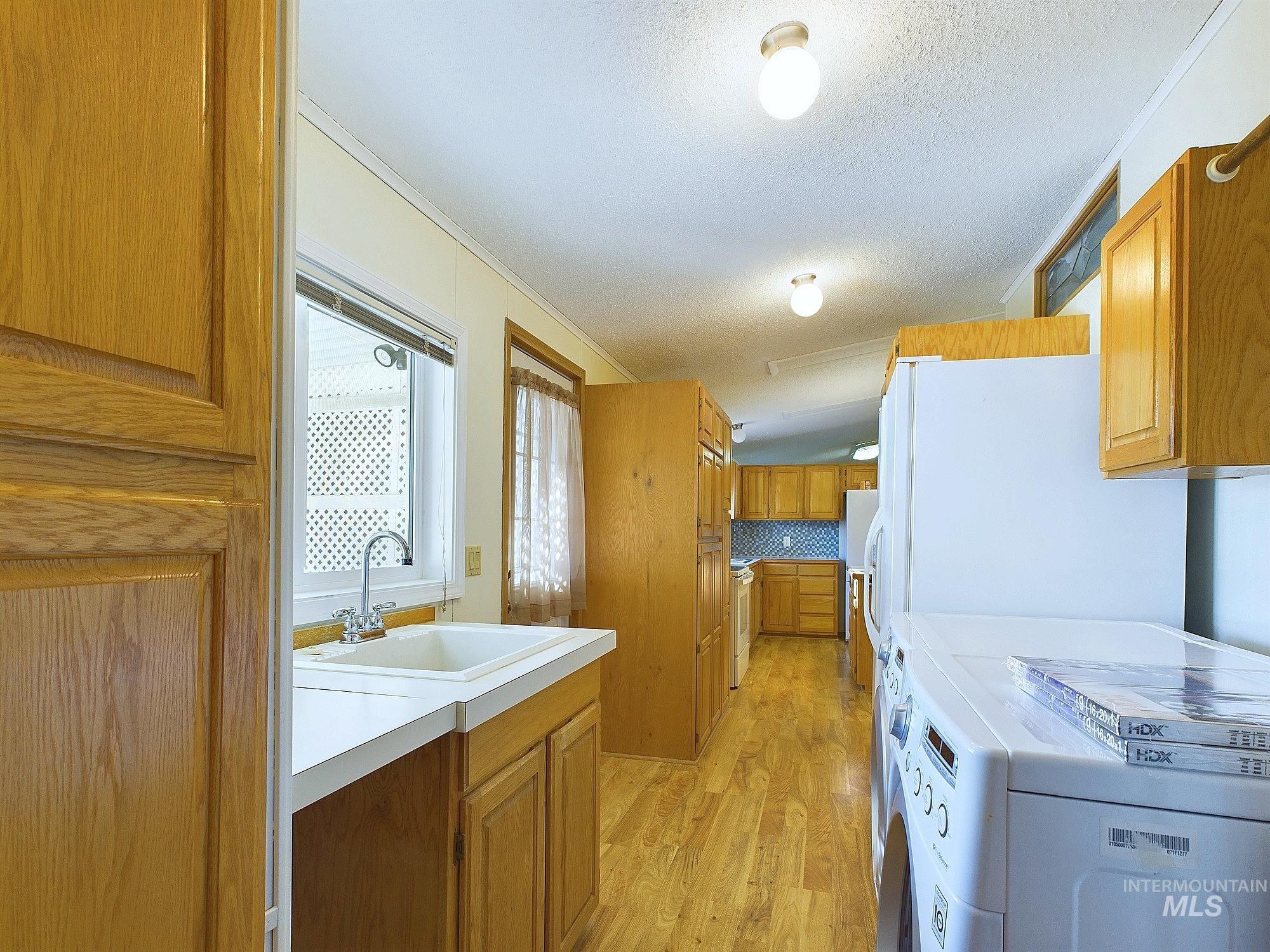 2015 6th Ave Unit: 235B