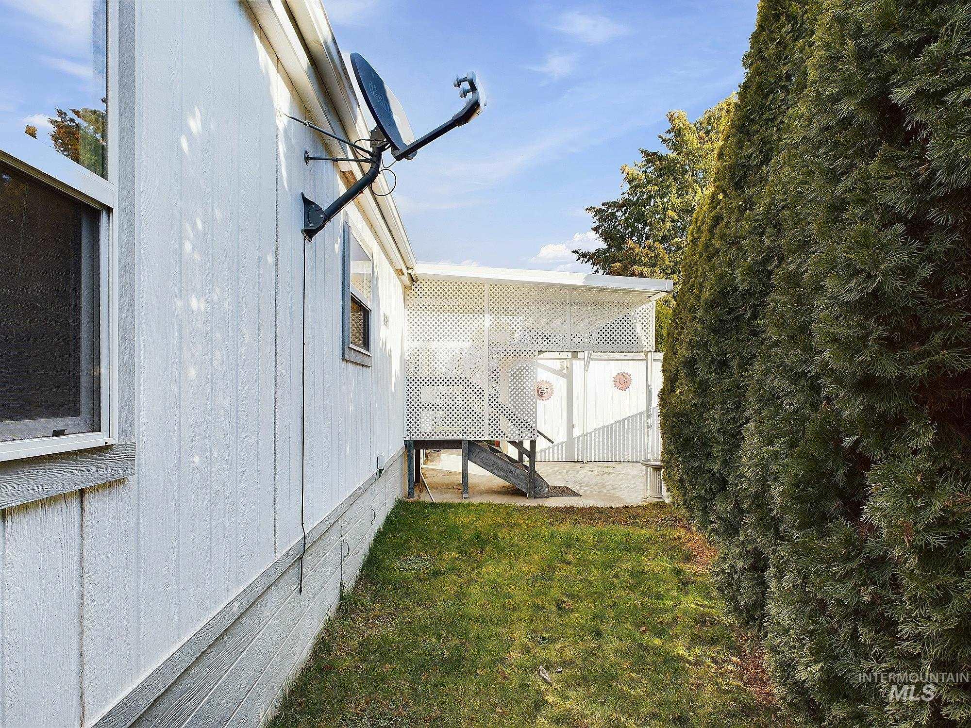 2015 6th Ave Unit: 235B
