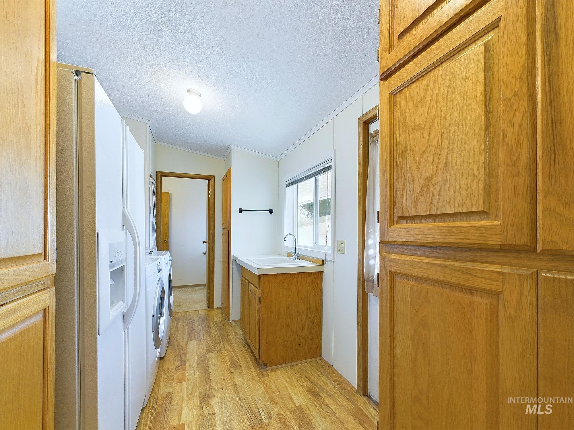2015 6th Ave Unit: 235B