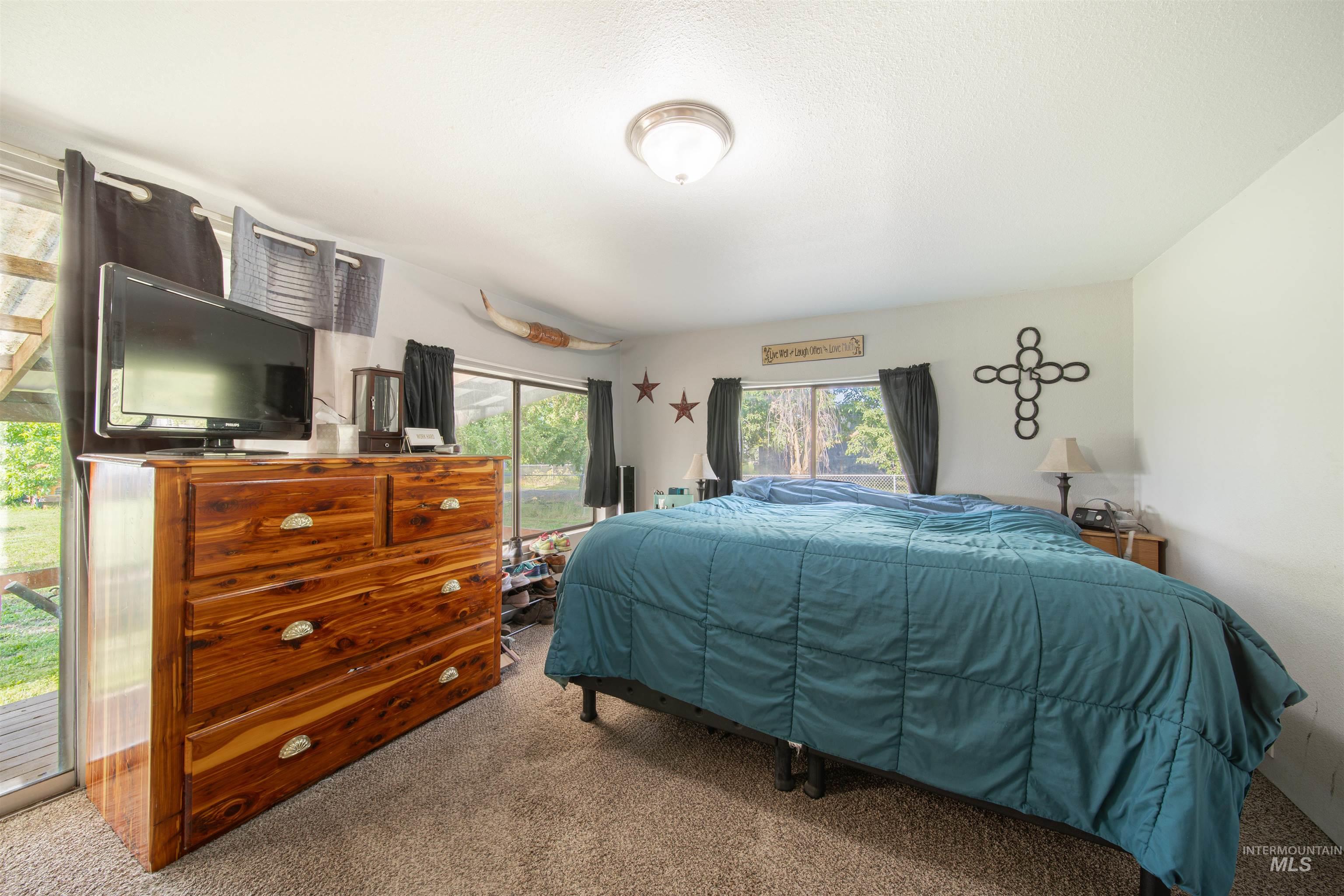 2203 Grelle Ave