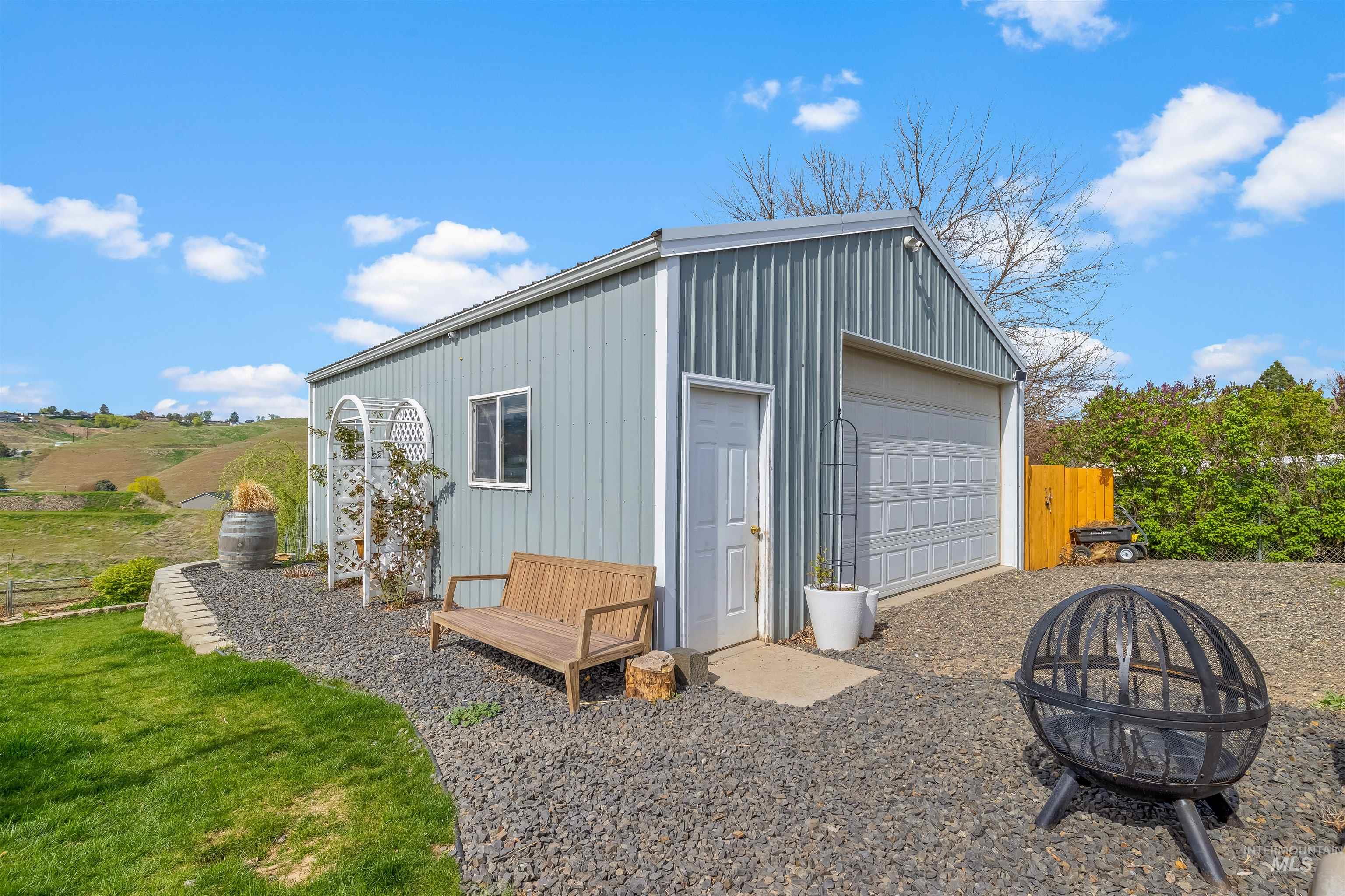 1724 Swallows Nest Loop