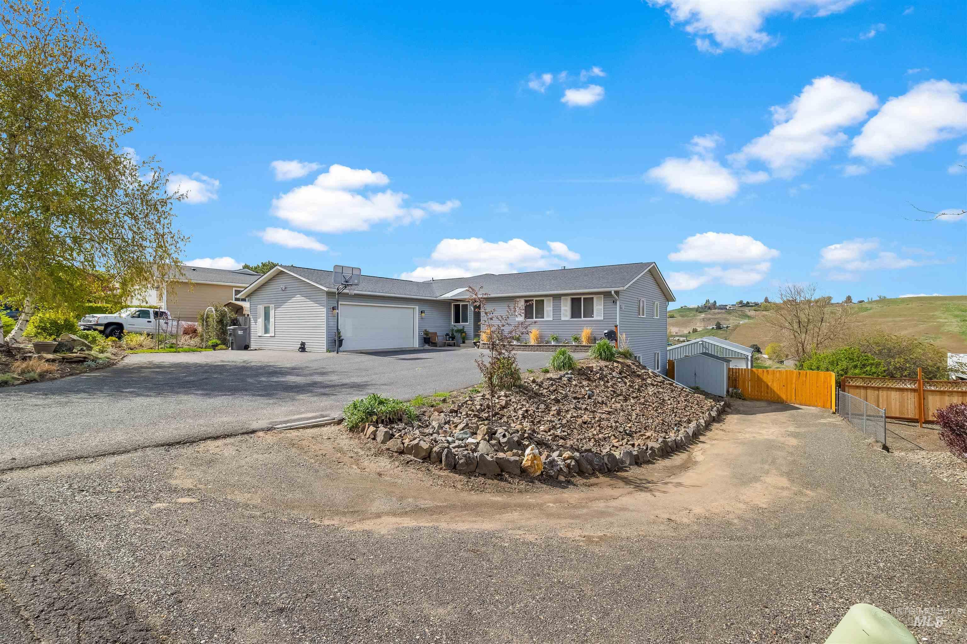 1724 Swallows Nest Loop