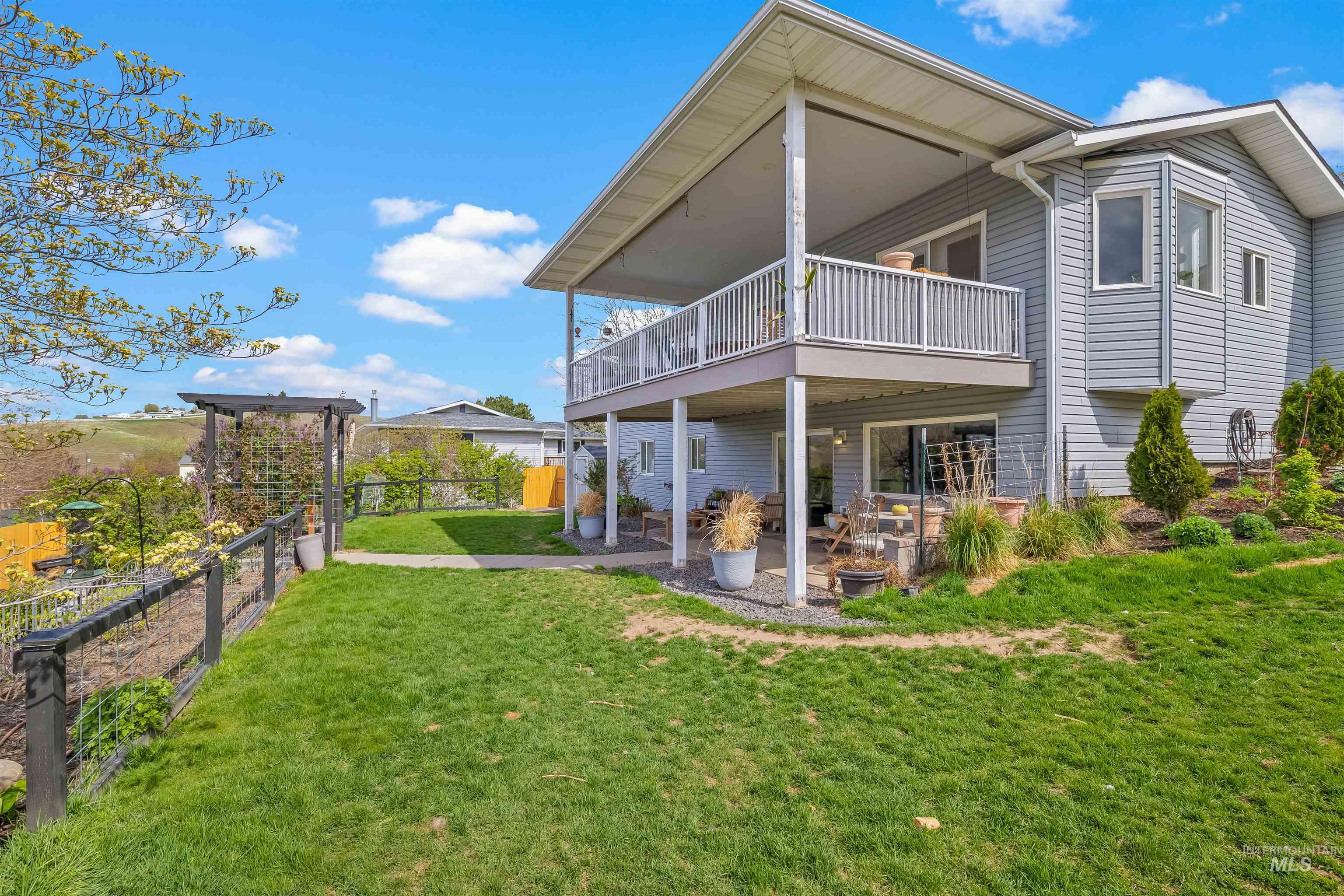 1724 Swallows Nest Loop