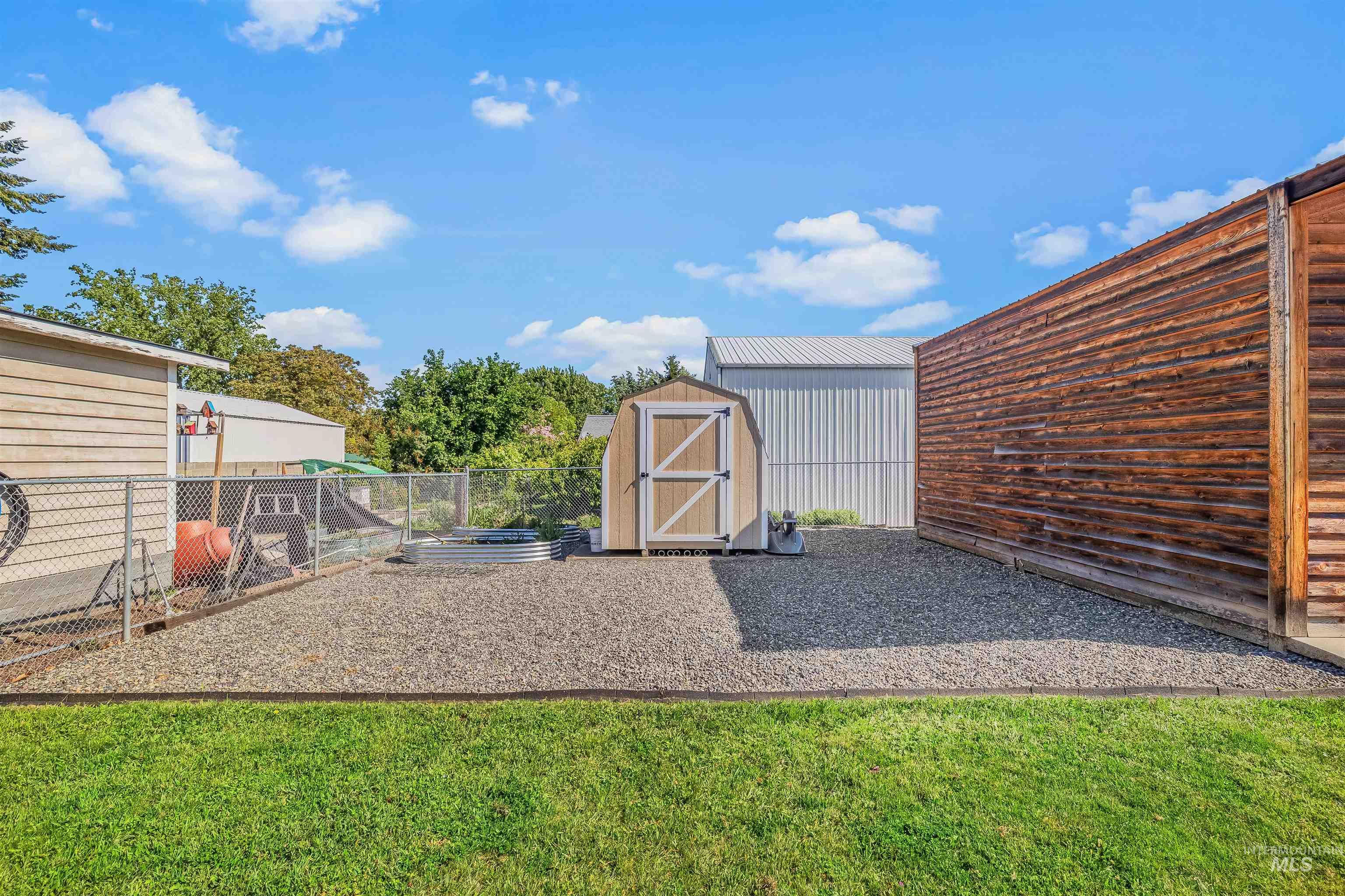 1129 Cedar Dr