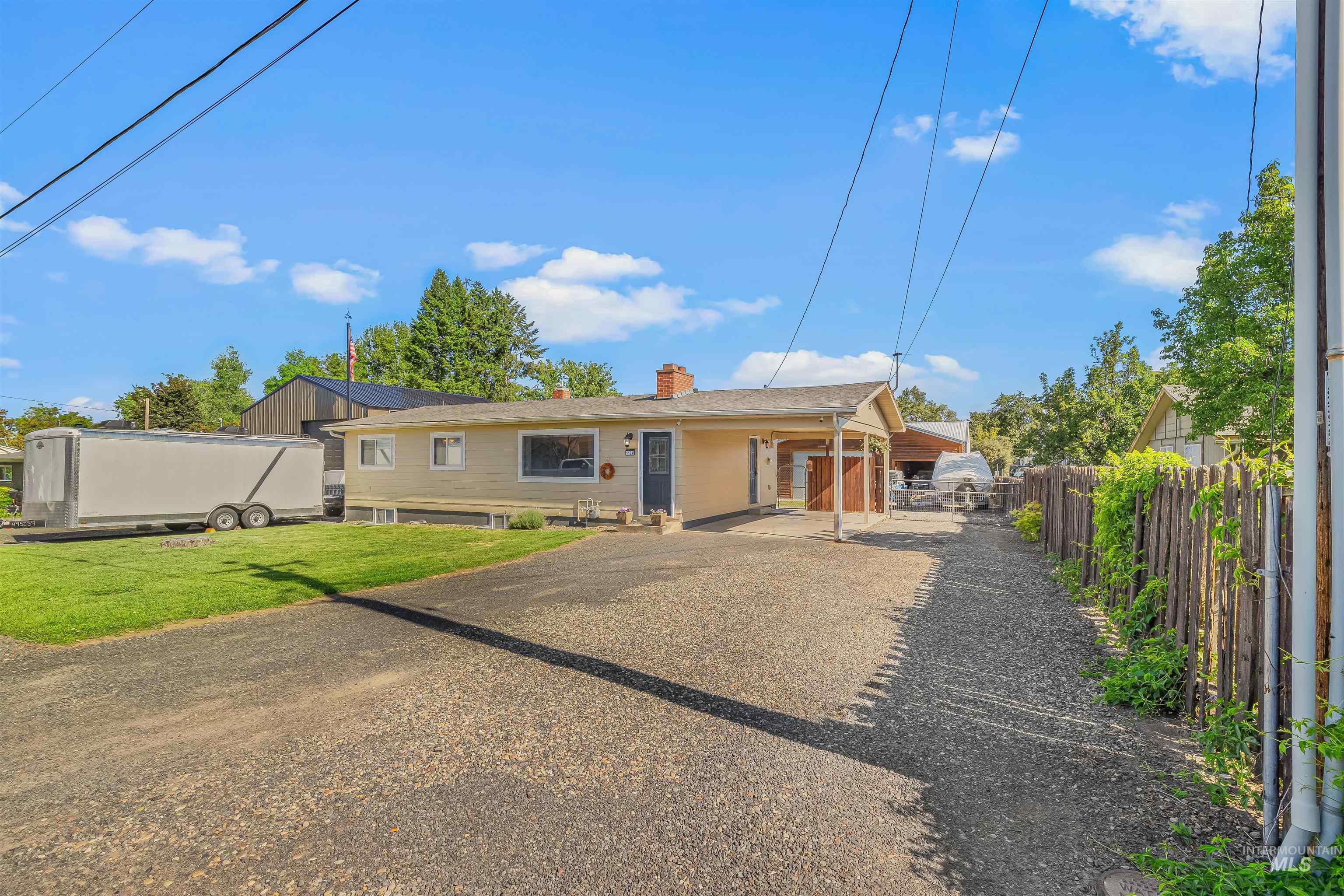 1129 Cedar Dr