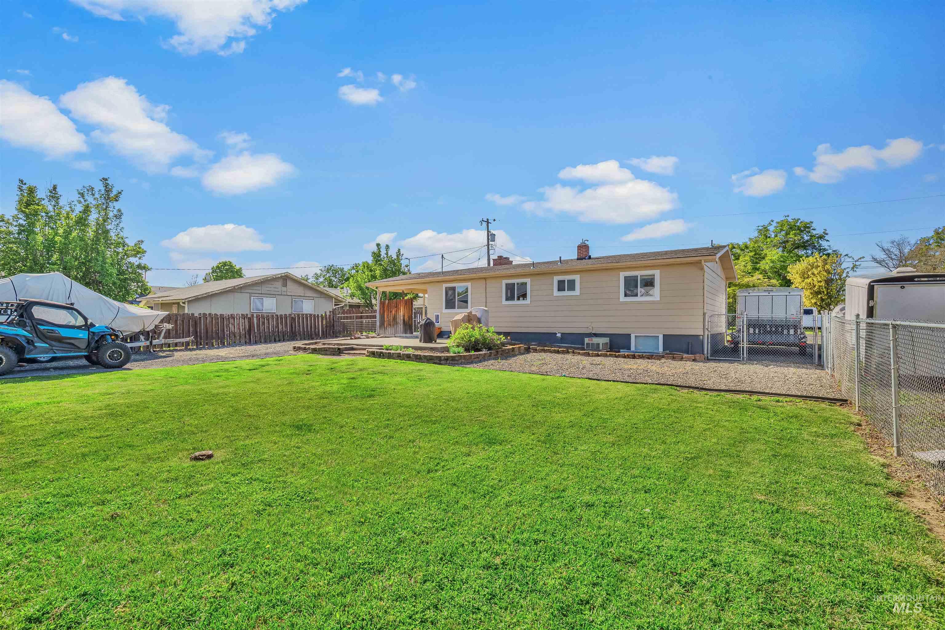 1129 Cedar Dr