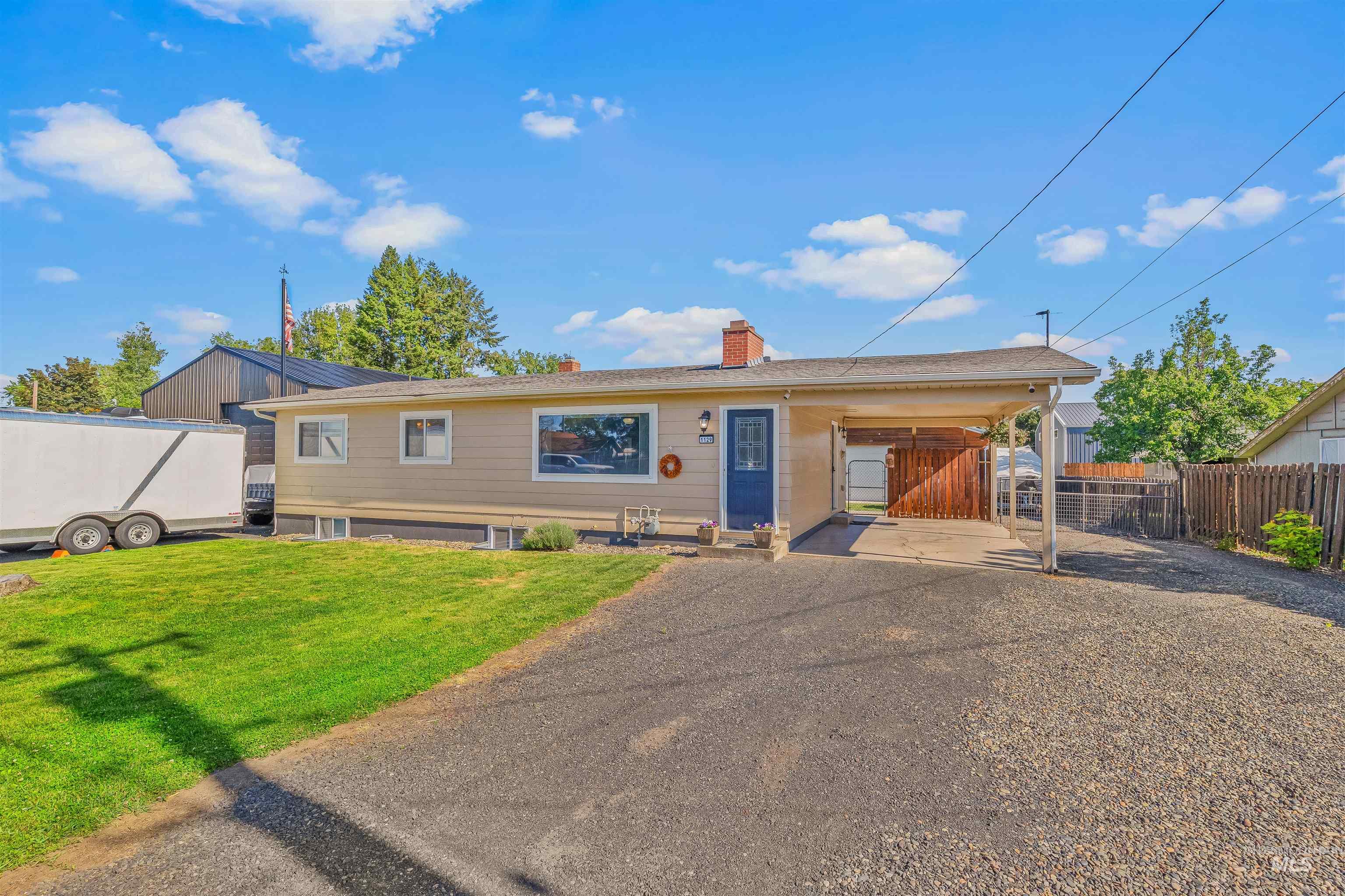 1129 Cedar Dr