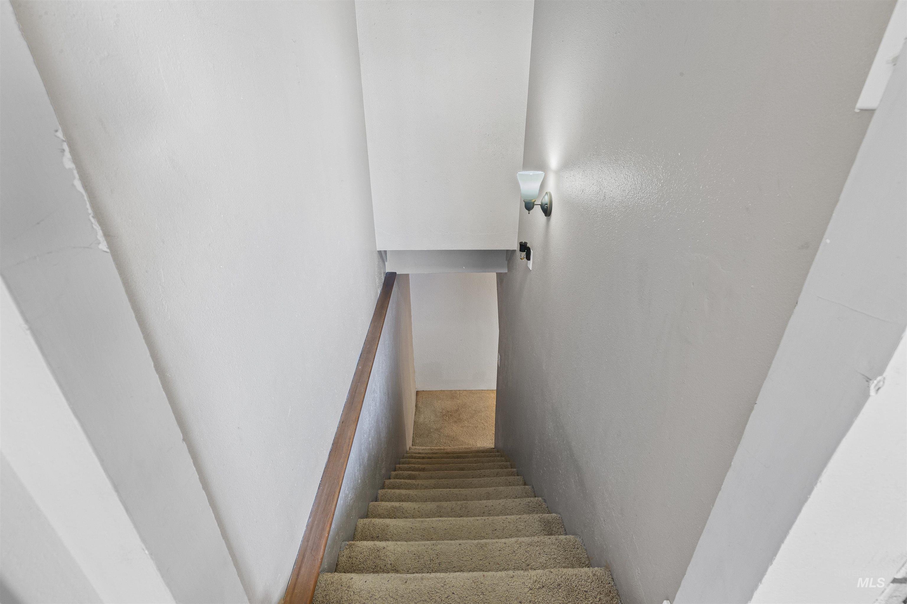 1129 Cedar Dr