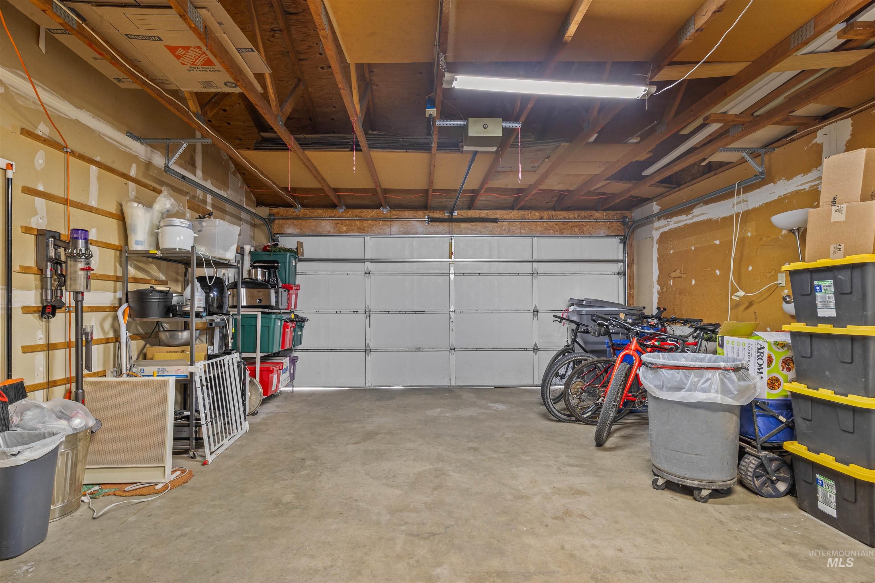3404 Chukar Ln
