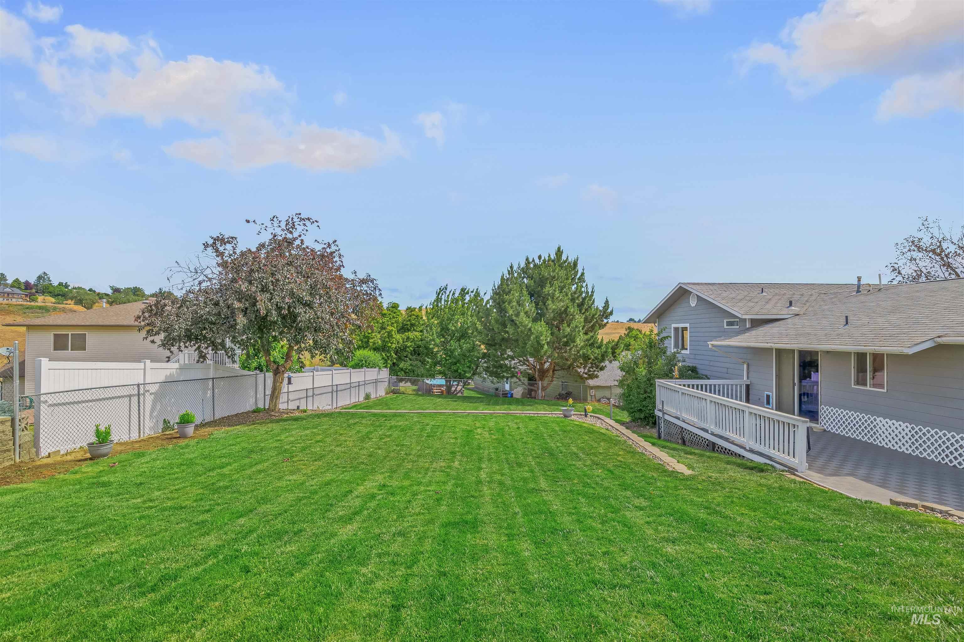 3404 Chukar Ln