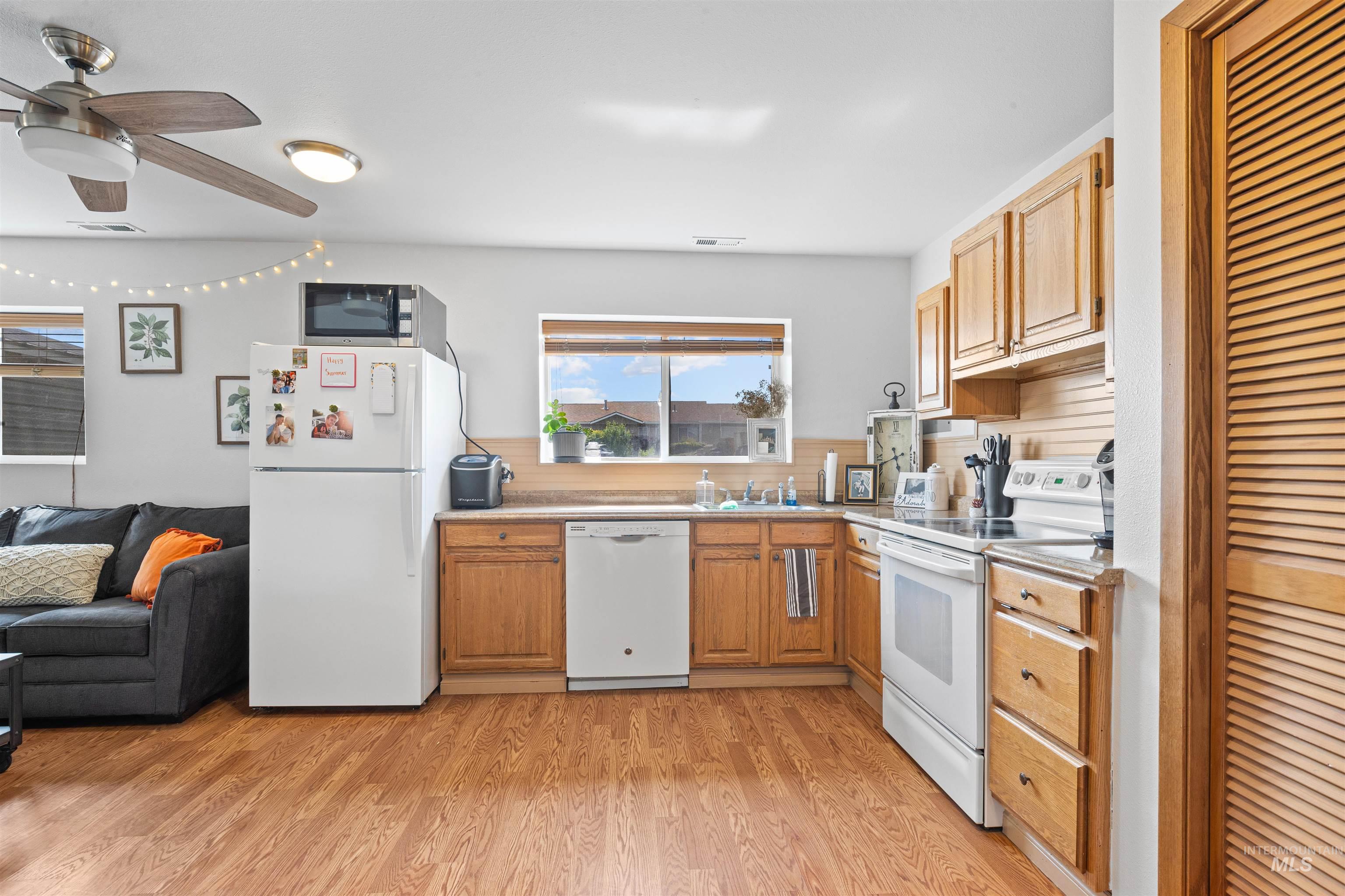 3404 Chukar Ln