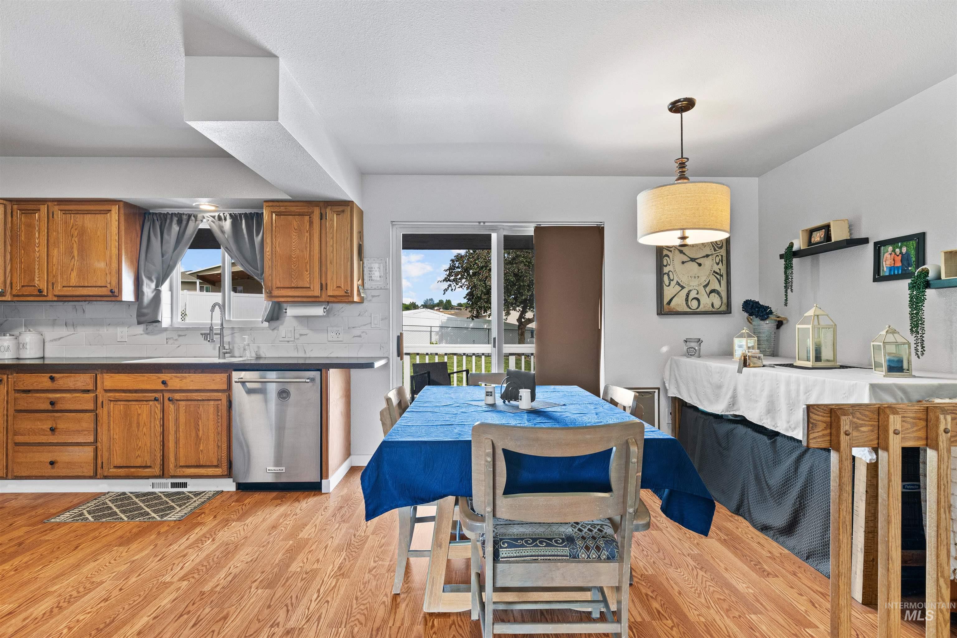 3404 Chukar Ln