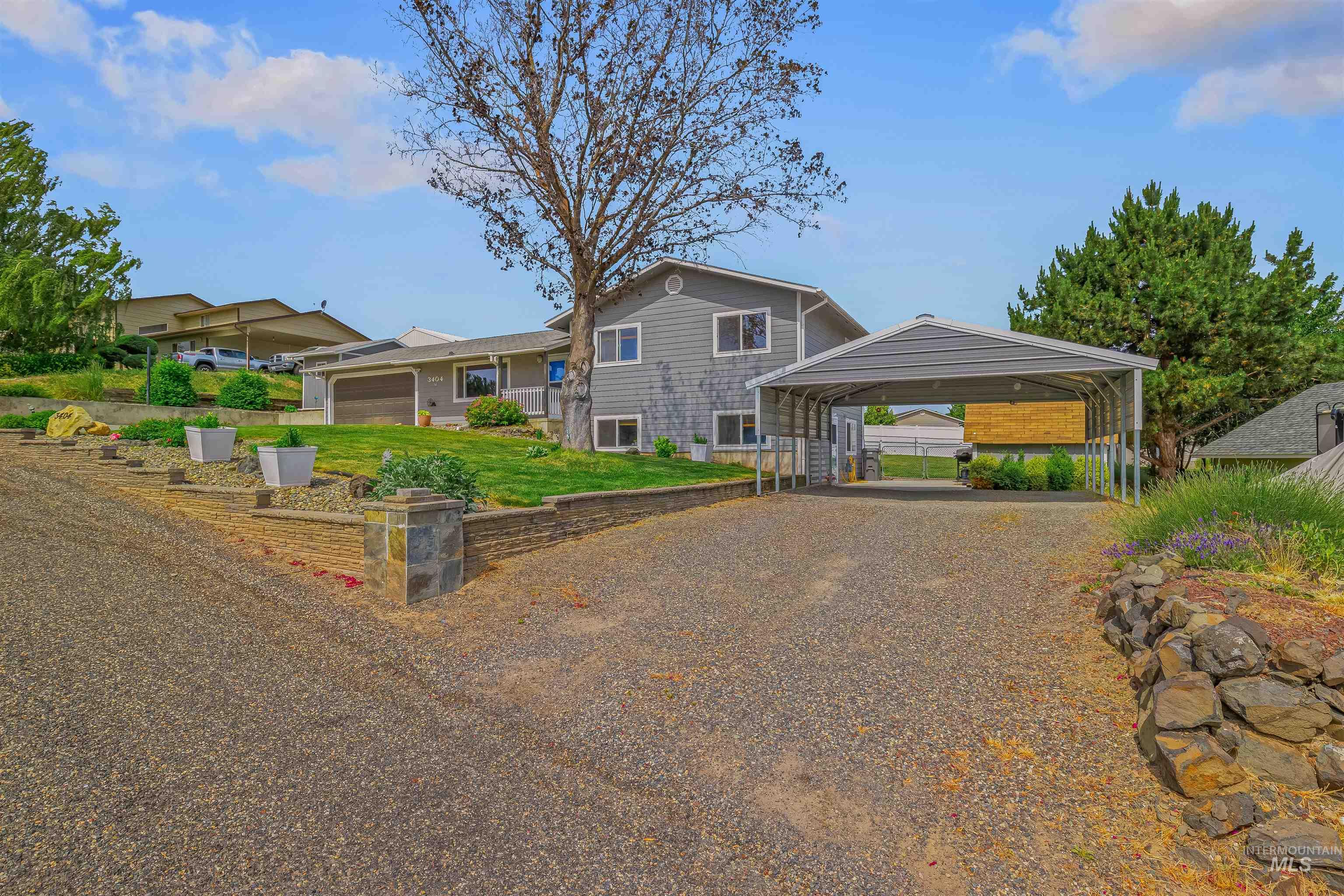 3404 Chukar Ln