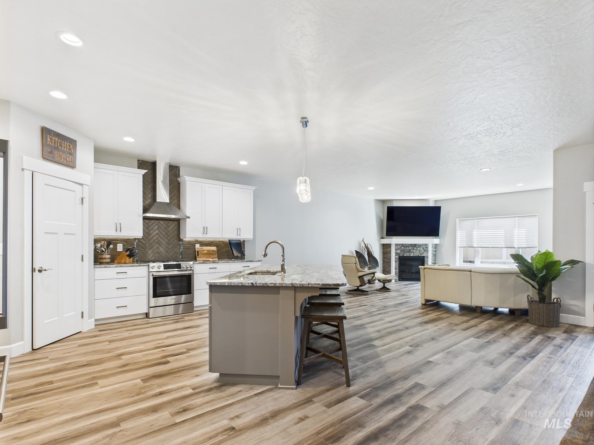 2102 Alder Ave Unit: A