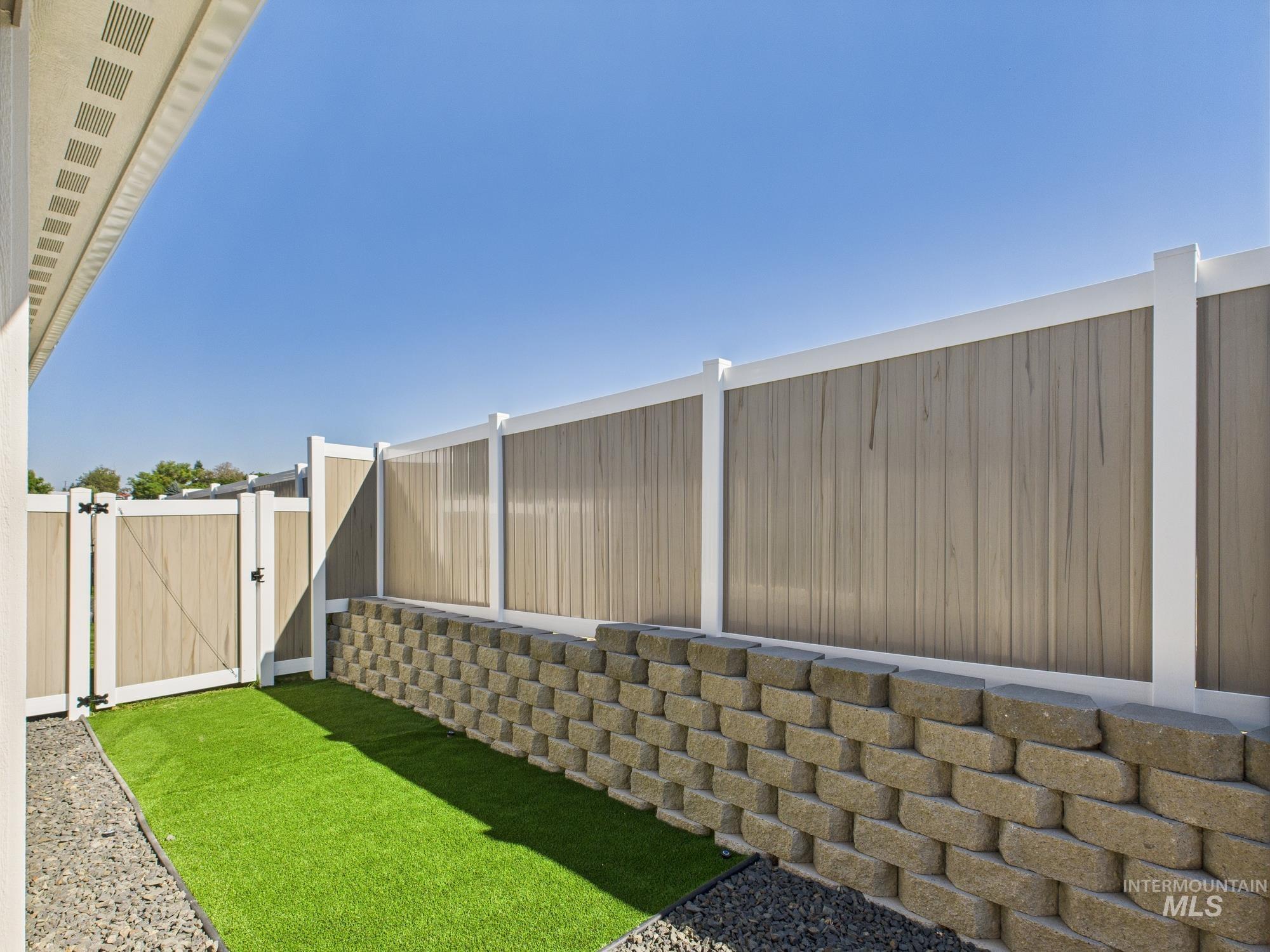 2102 Alder Ave Unit: A