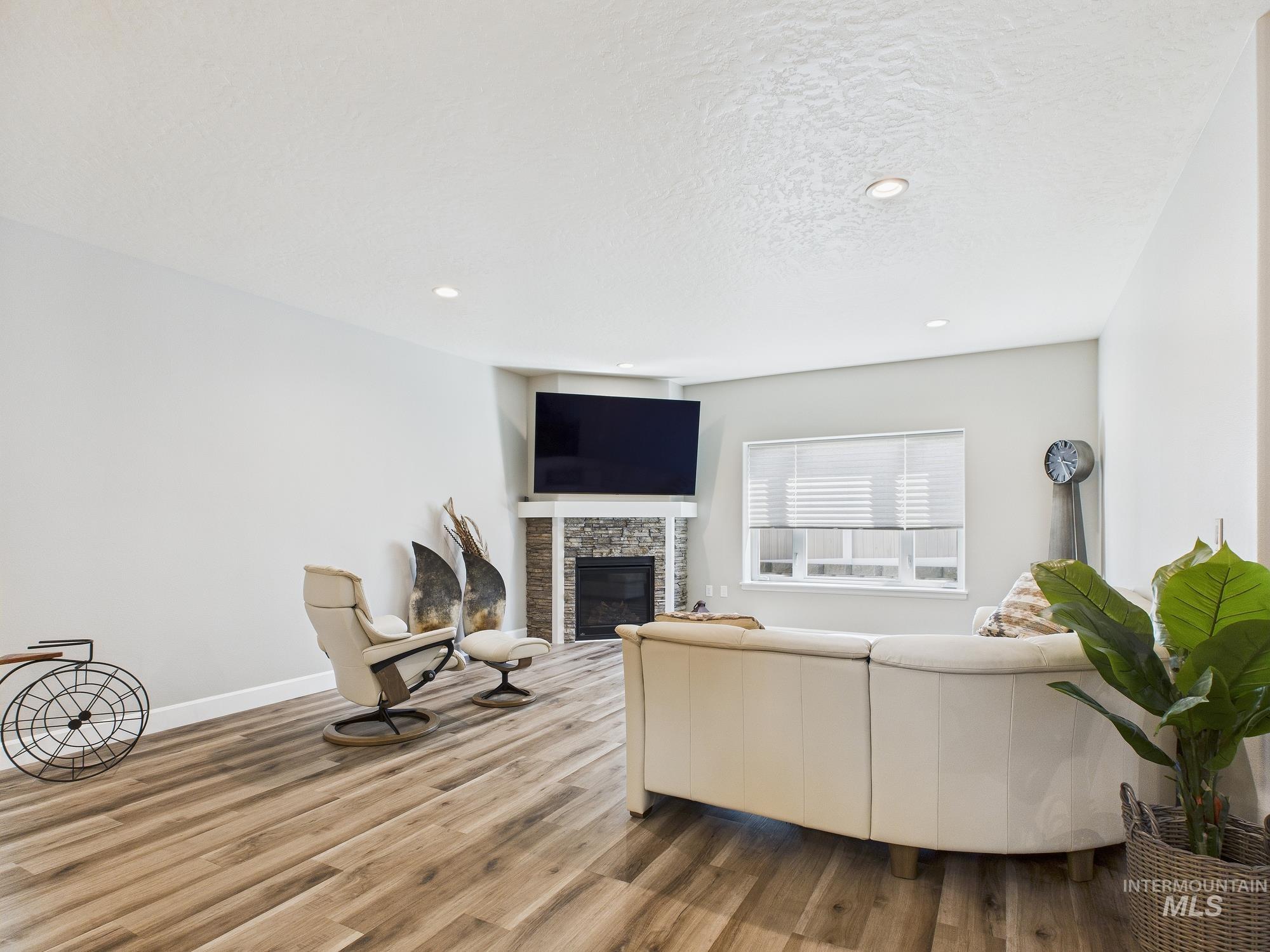 2102 Alder Ave Unit: A