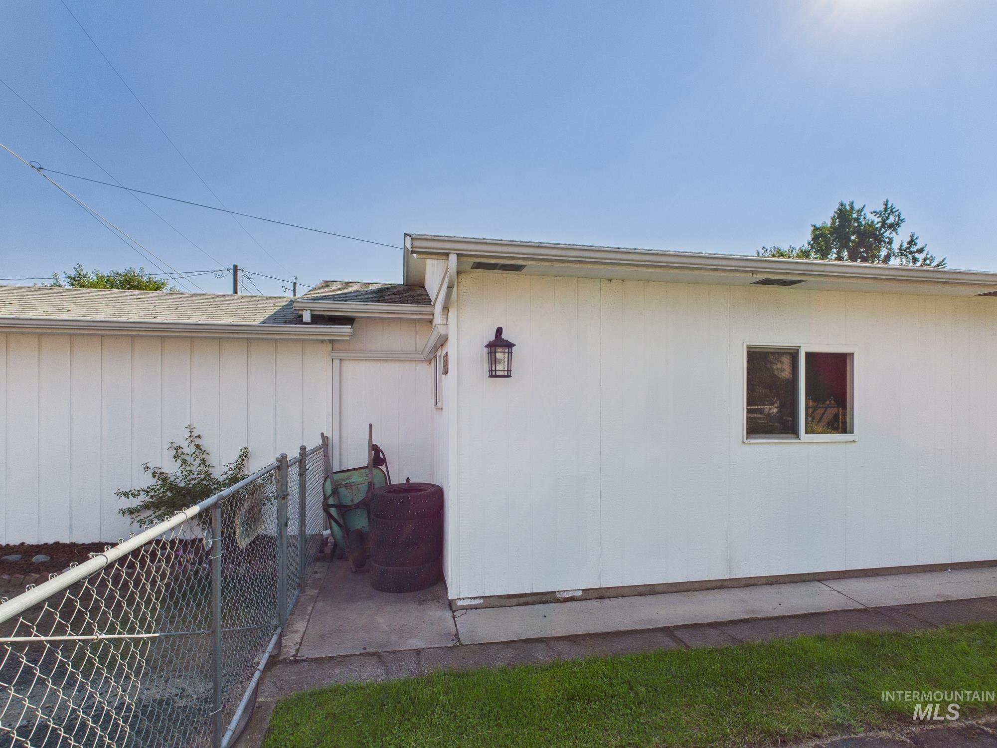 1217 12th Ave