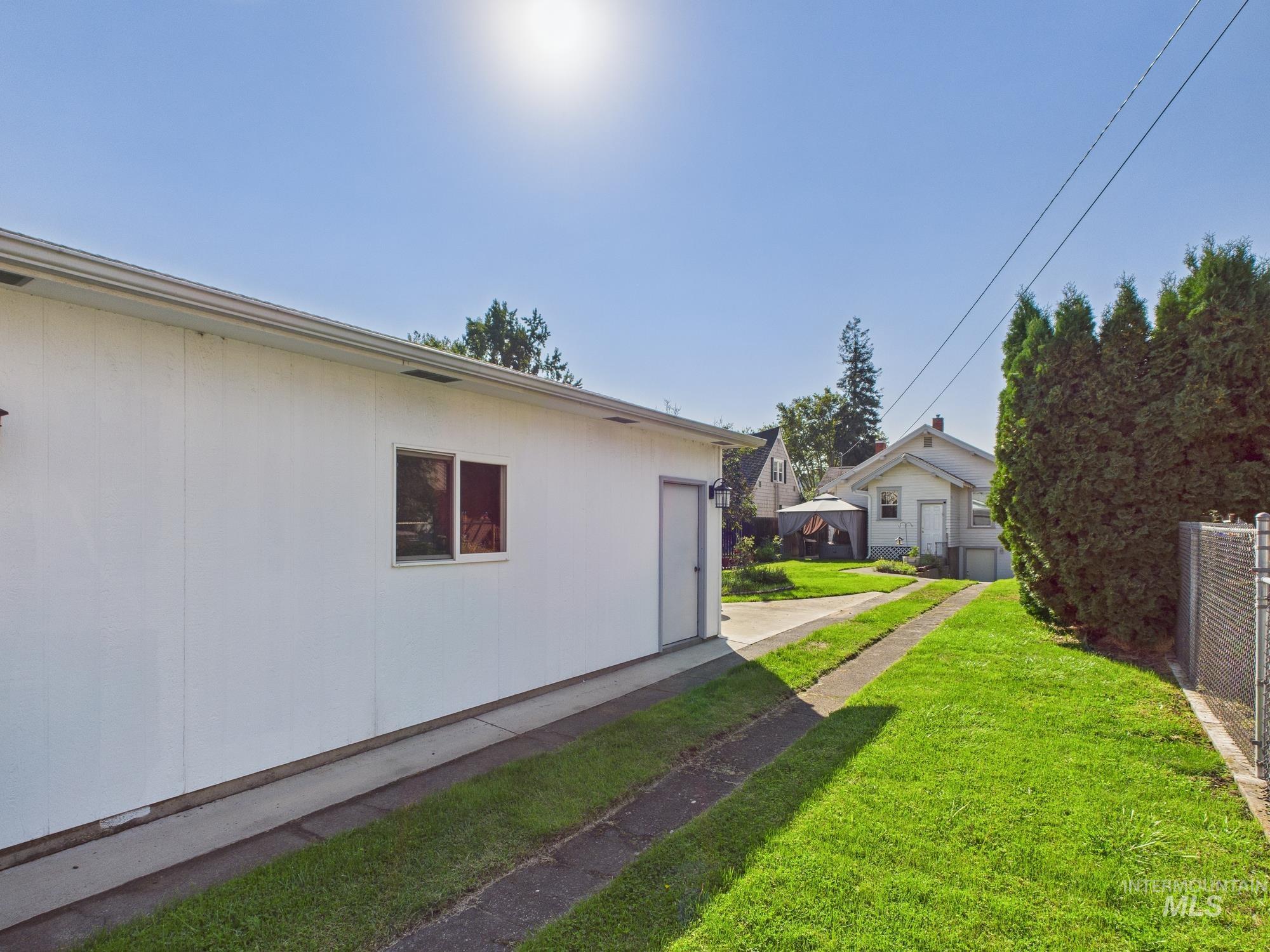 1217 12th Ave