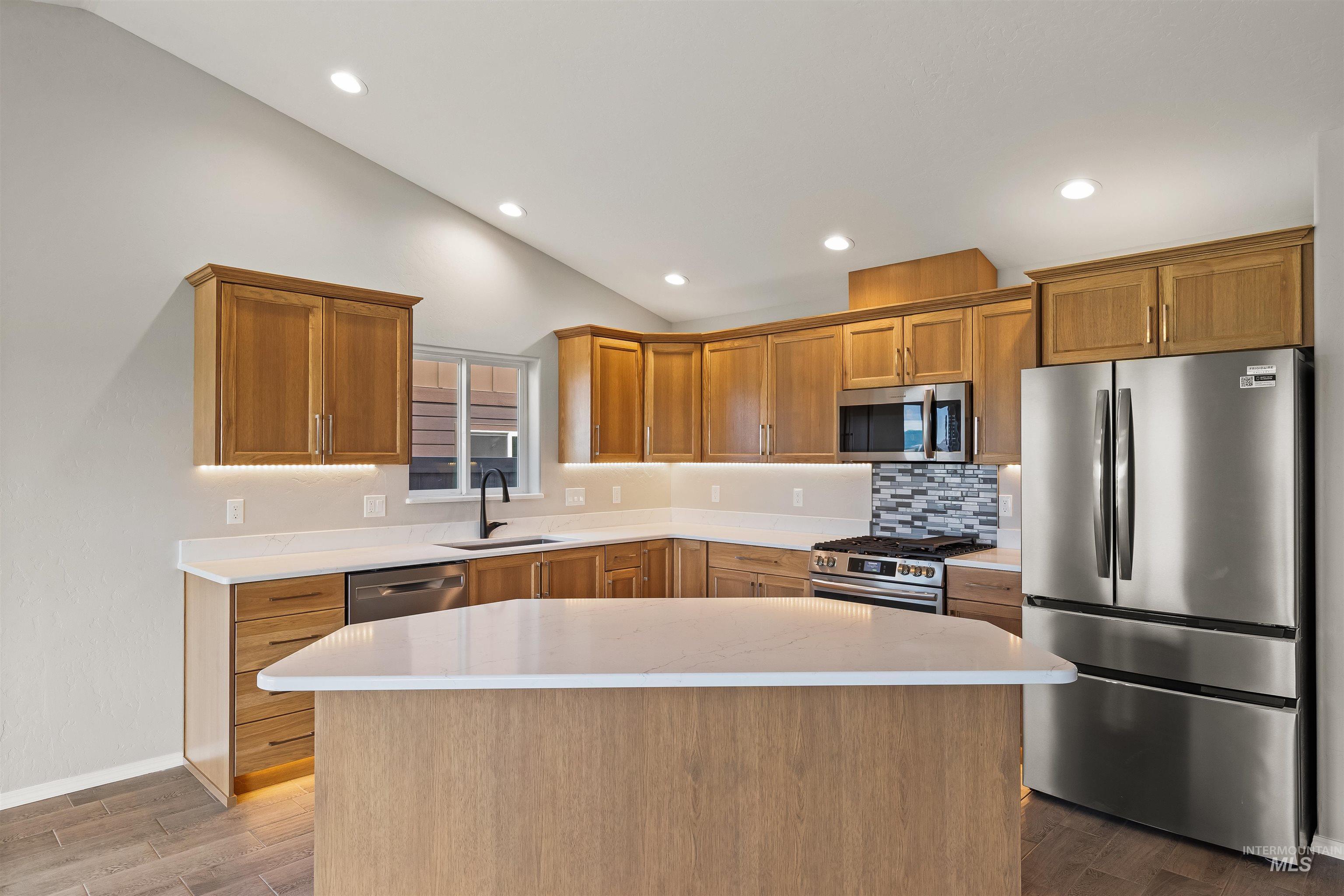337 Park Dr Unit: B