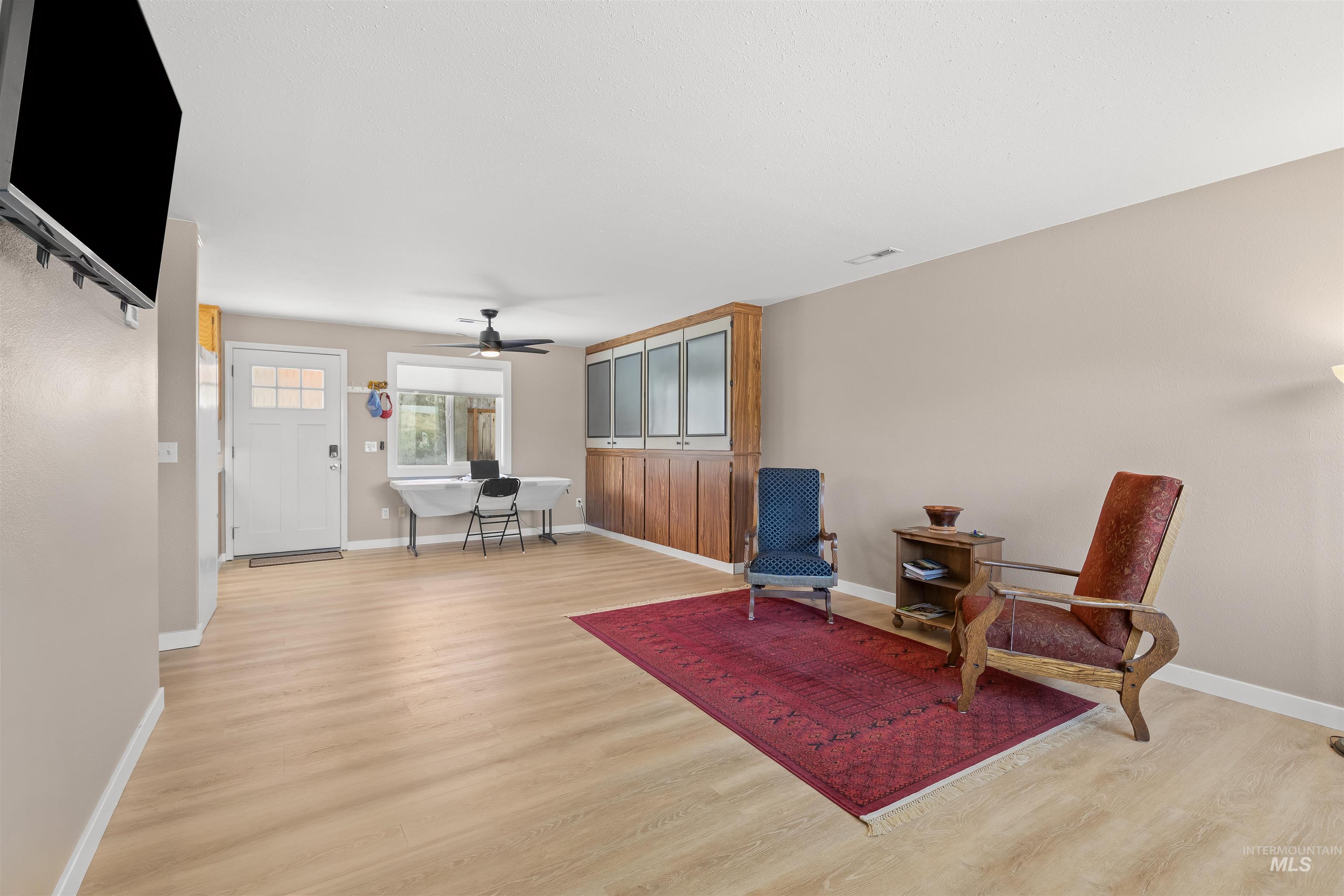406 2nd Street