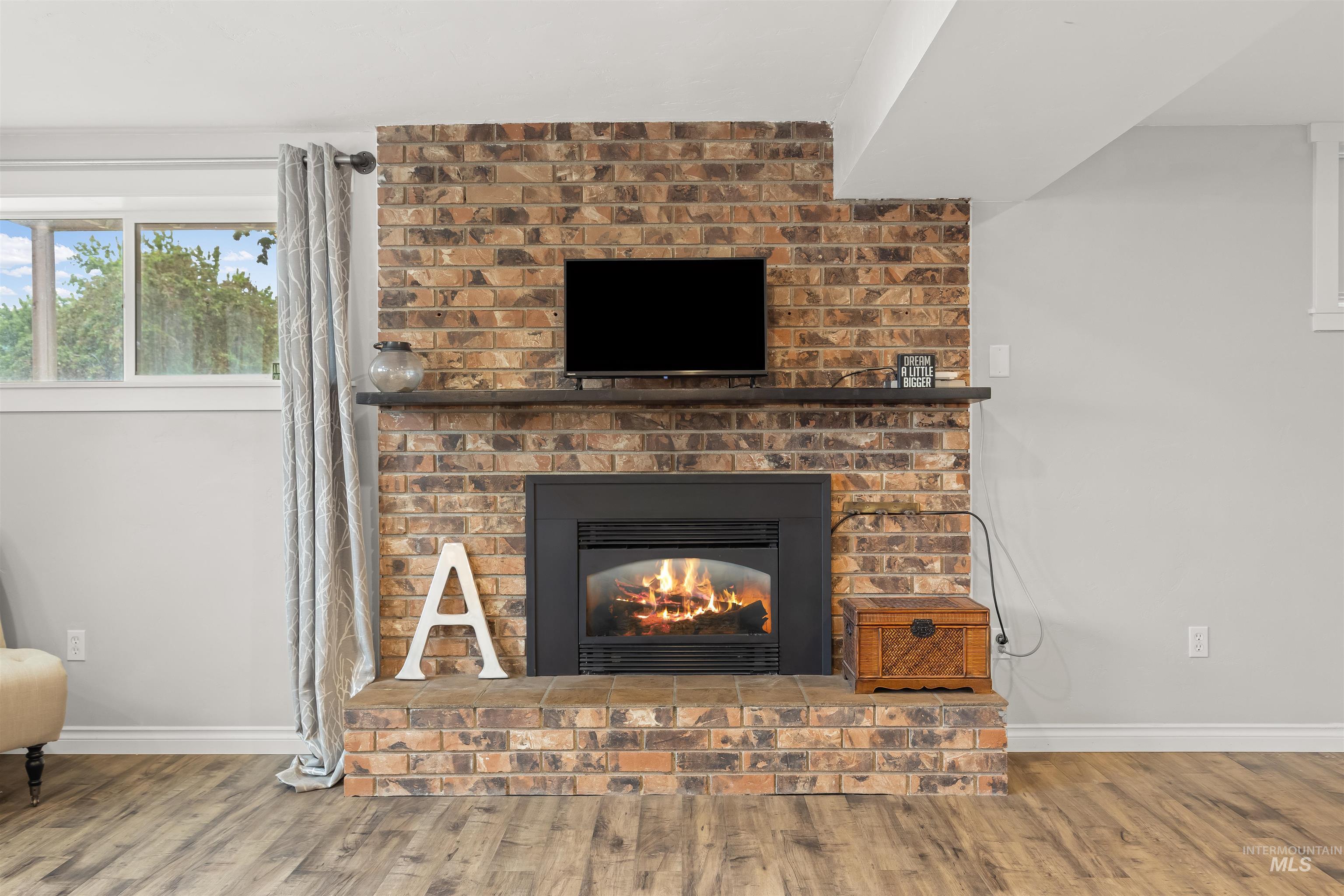 3427 Syringa Dr