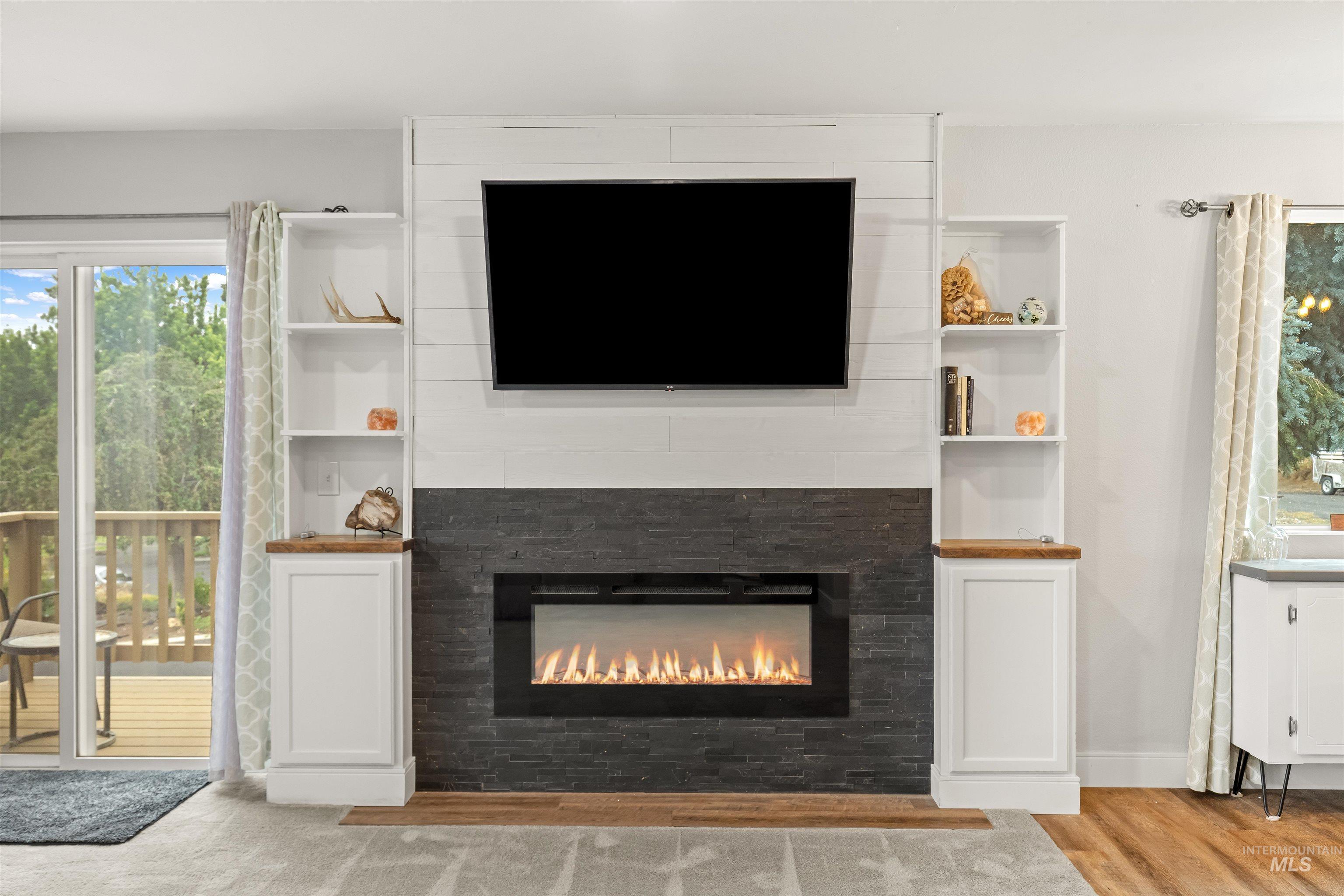 3427 Syringa Dr