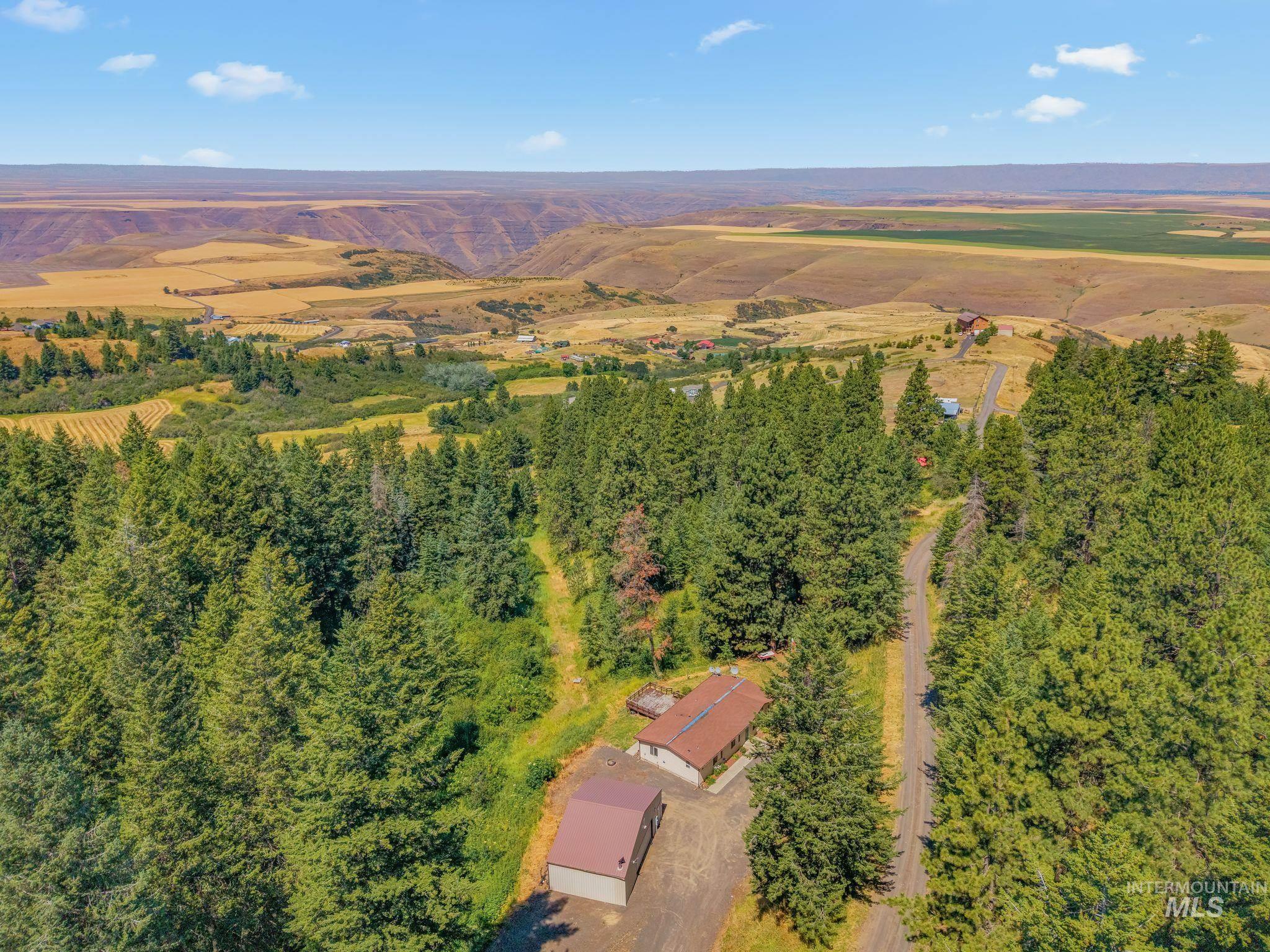 40936 Bobcat Lane