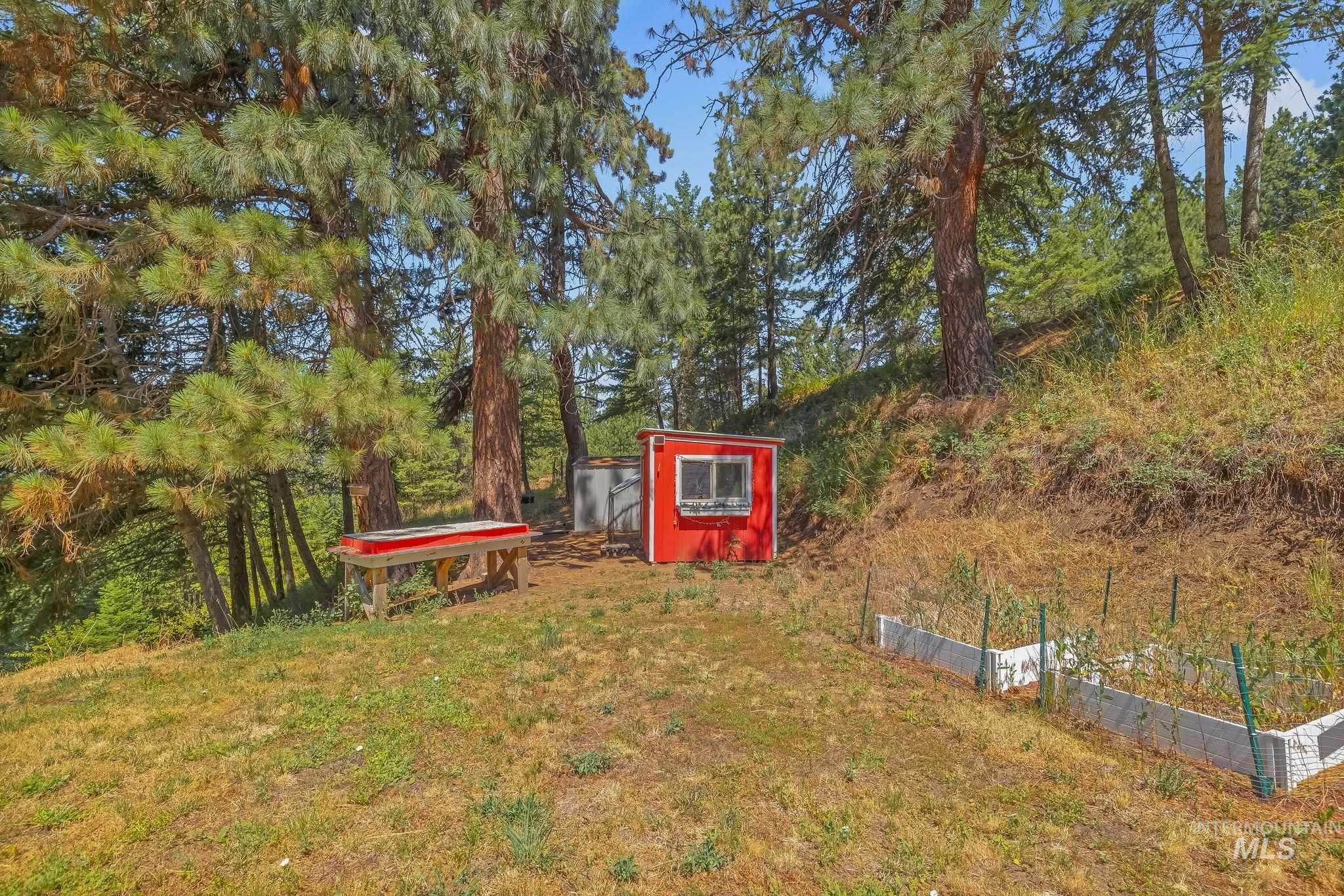 40936 Bobcat Lane