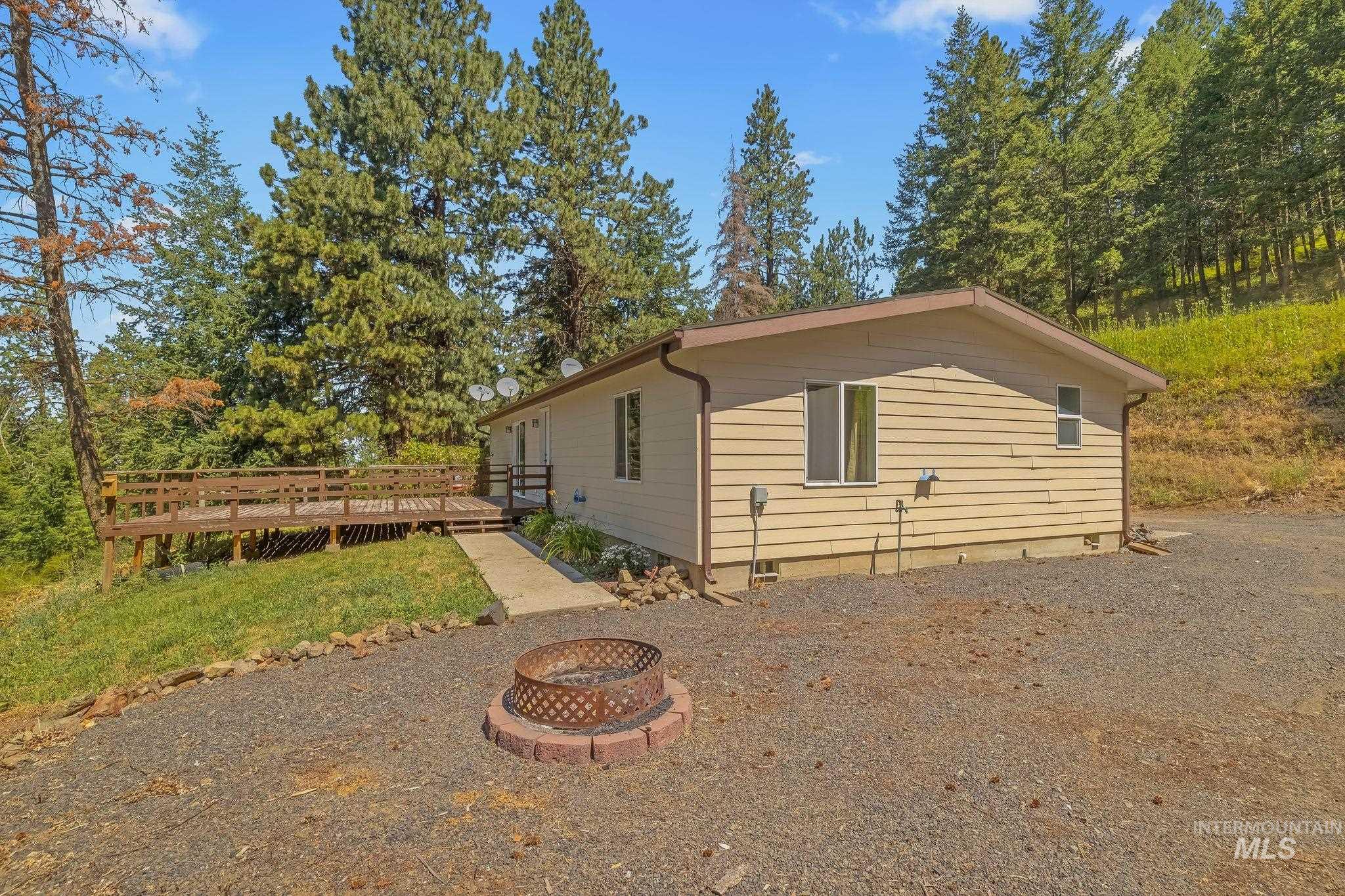 40936 Bobcat Lane