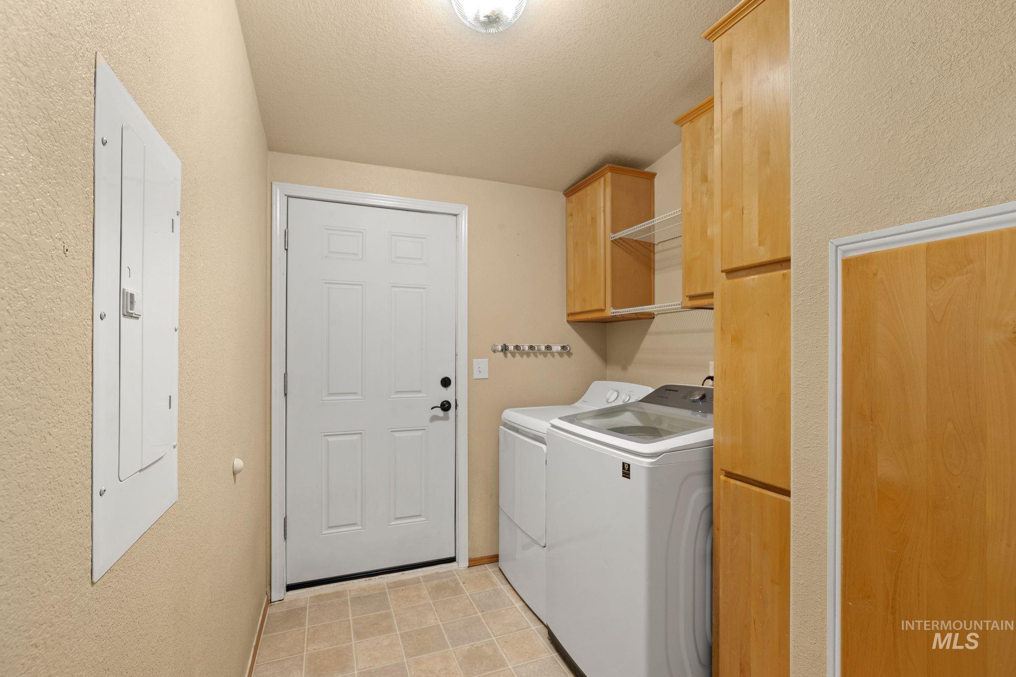 40936 Bobcat Lane