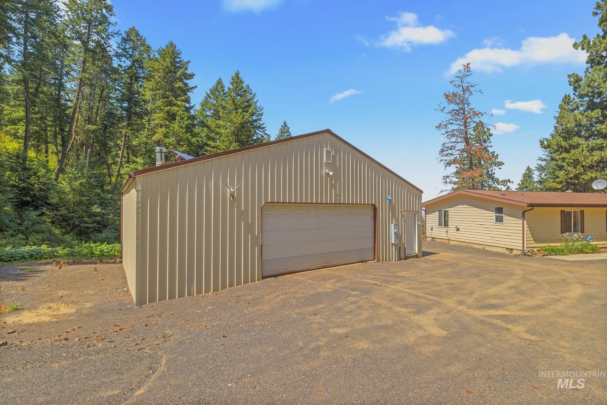 40936 Bobcat Lane