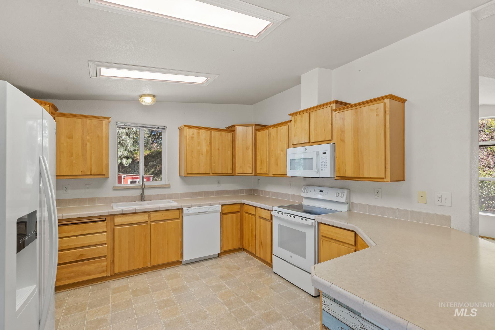 40936 Bobcat Lane