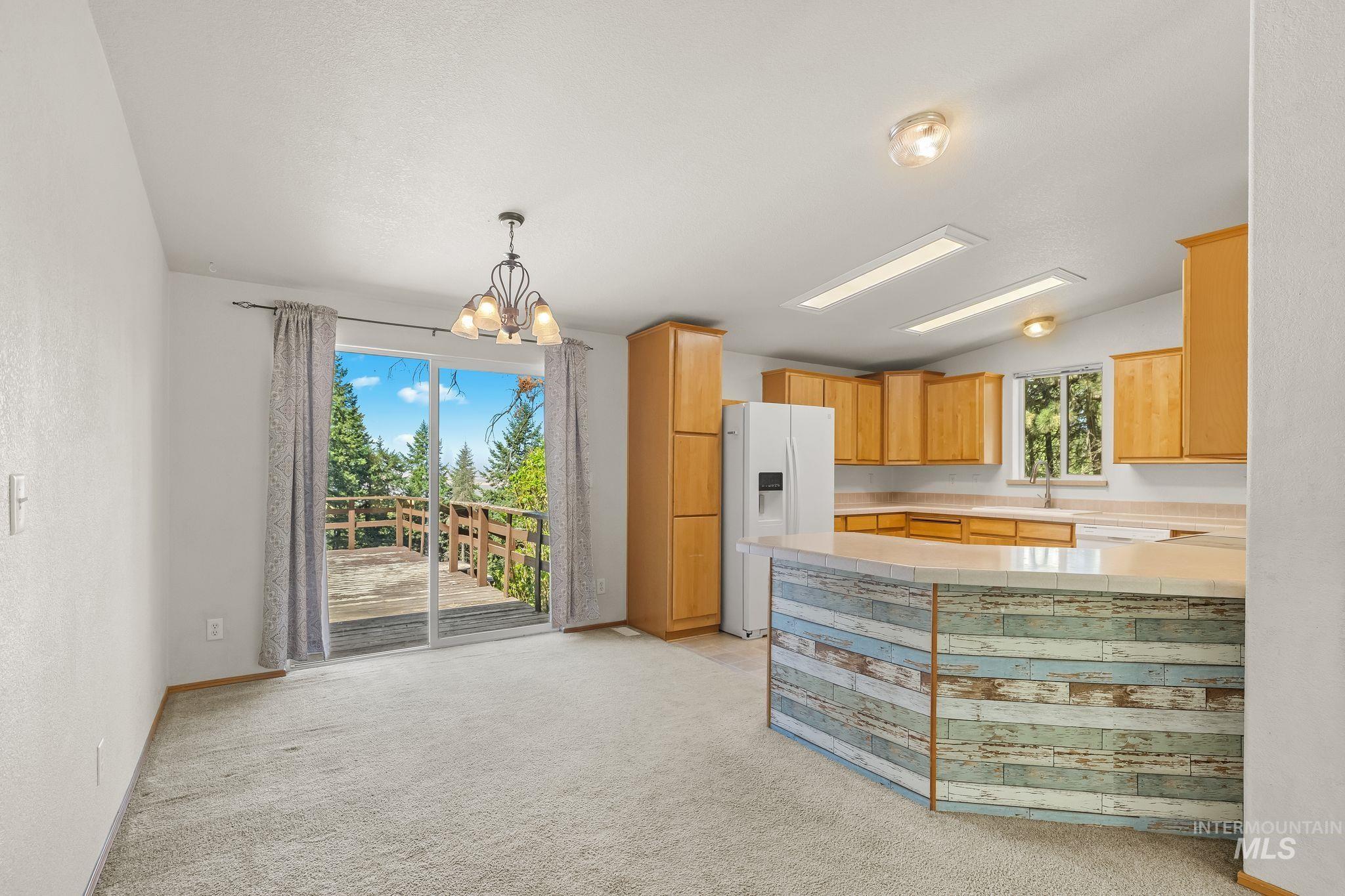 40936 Bobcat Lane