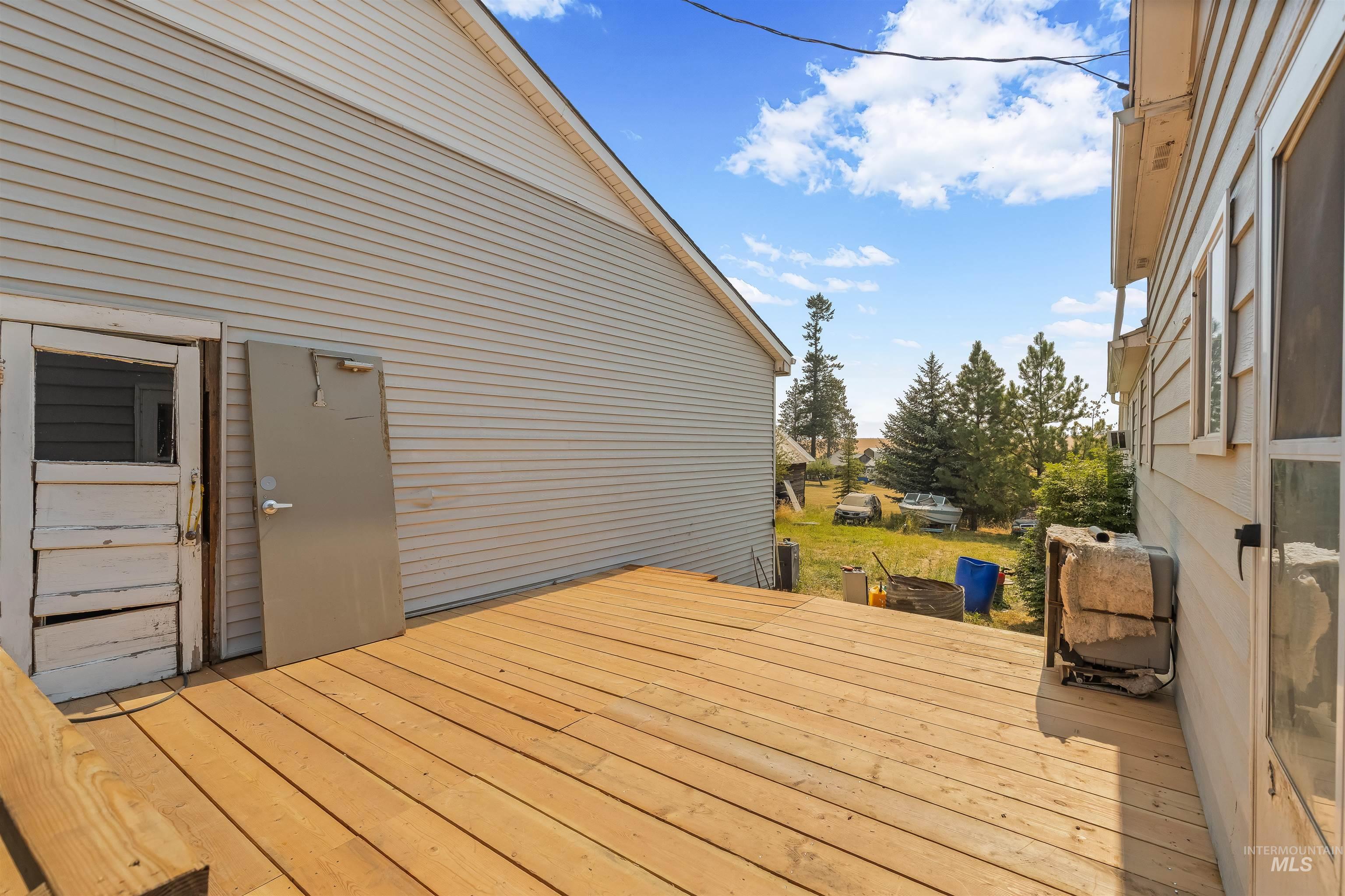 641 Croswell Ave
