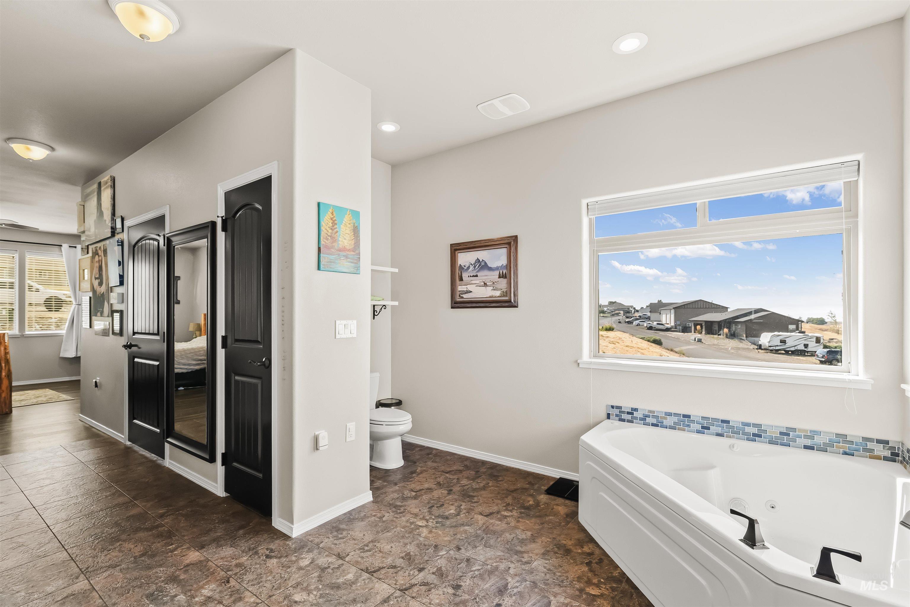 705 Talons Ct