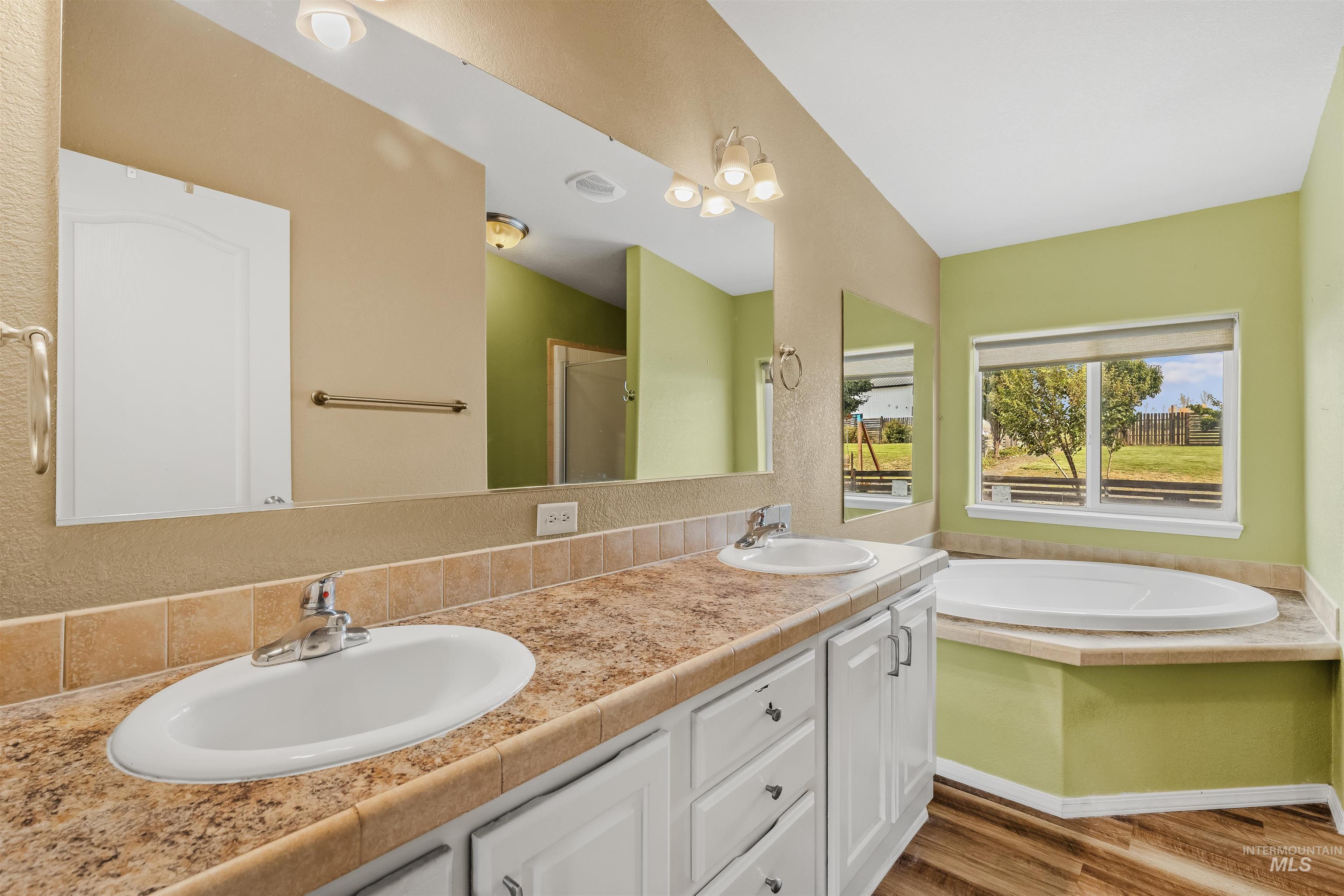 1057 Redhawk Dr