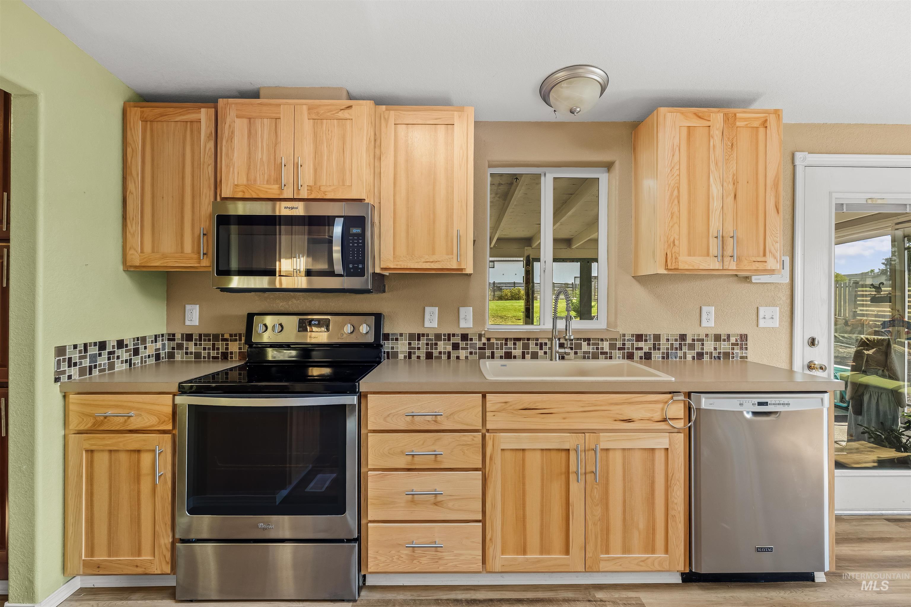 1057 Redhawk Dr
