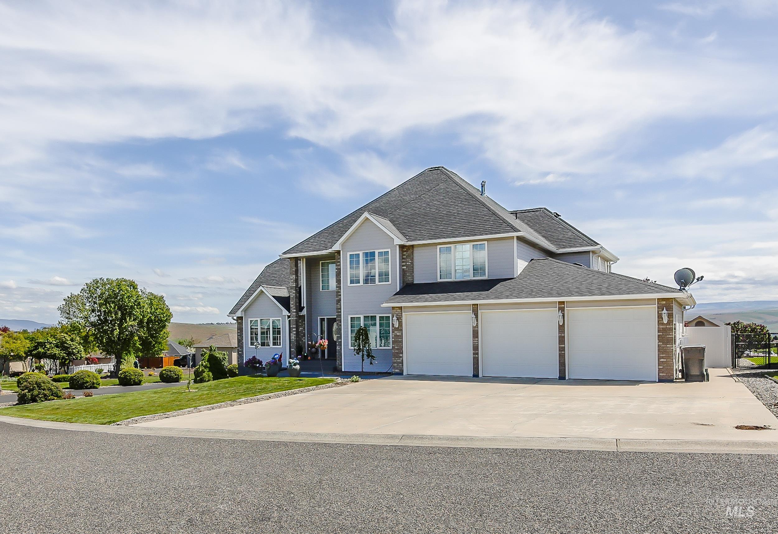 3535 Quailridge Dr