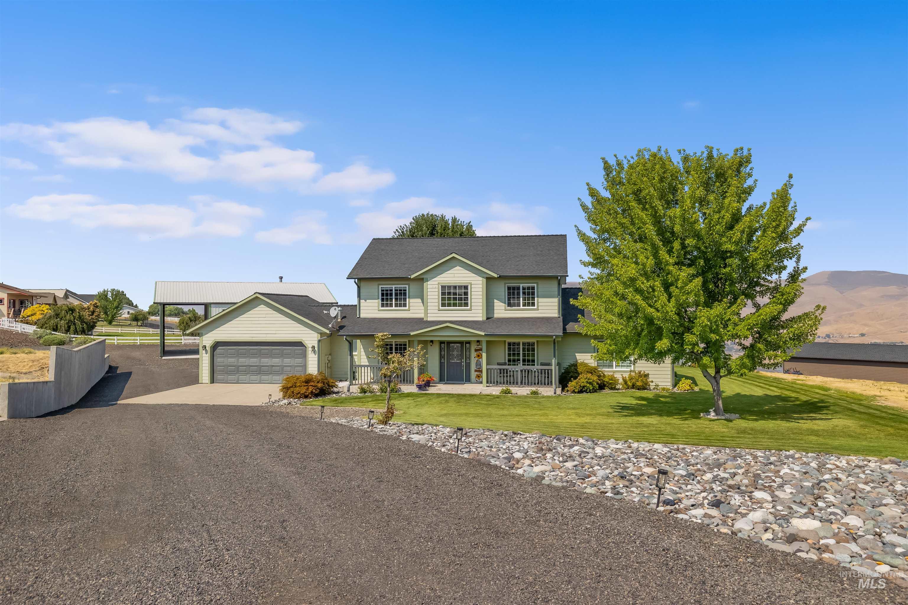 718 Talons Court